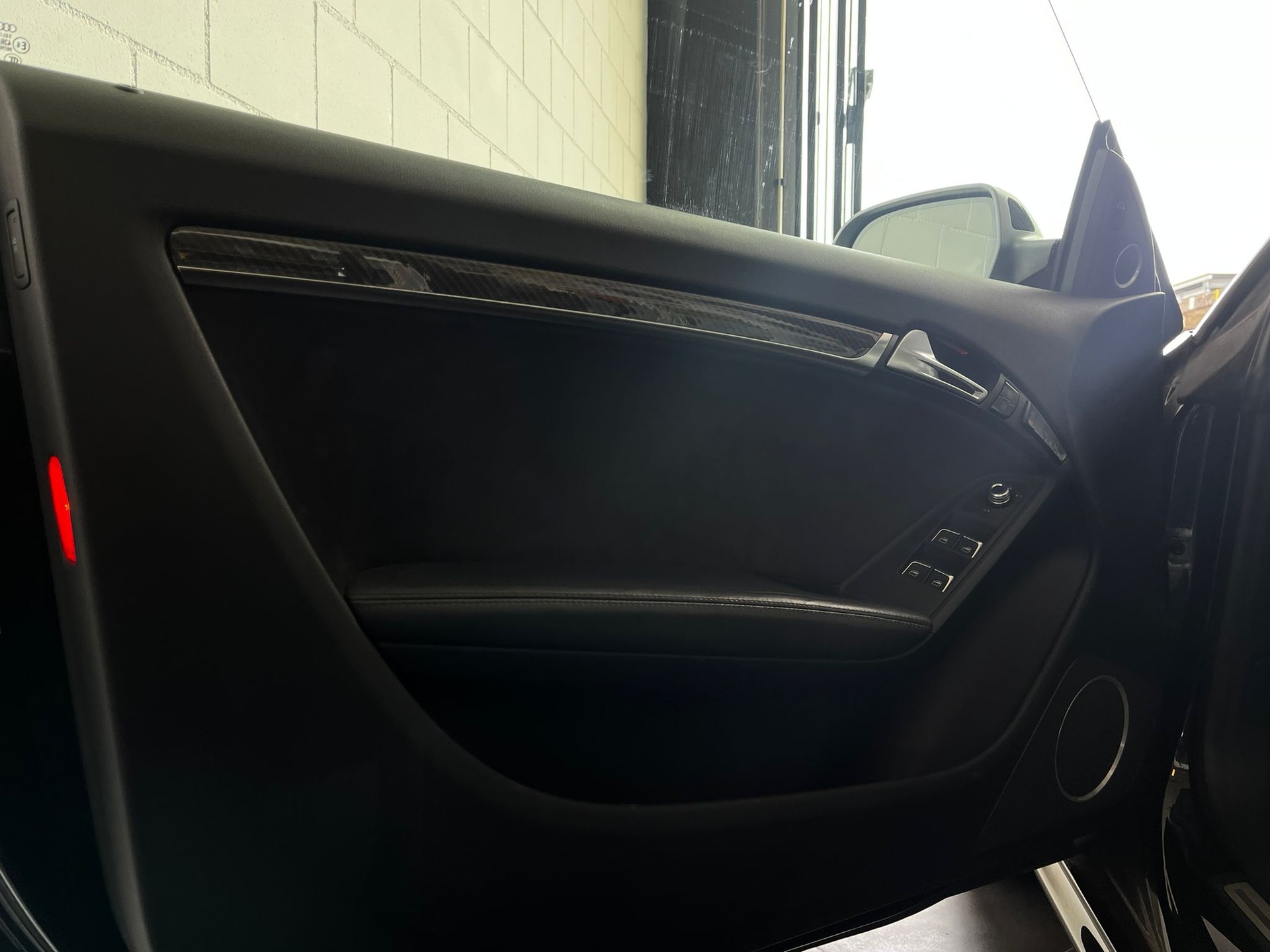 AUDI RS5 Cabrio 4.2 FSI quattro S-tronic-image-30