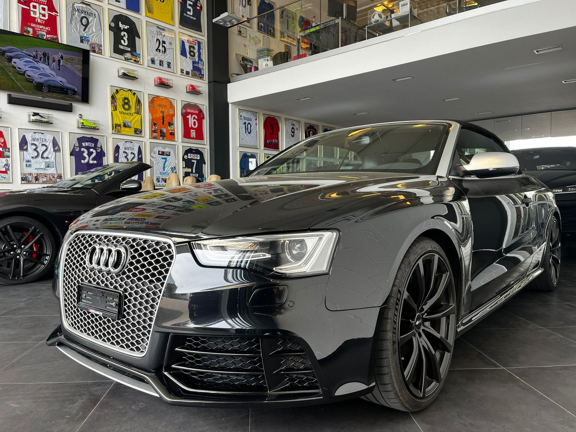AUDI RS5 Cabrio 4.2 FSI quattro S-tronic-image-4