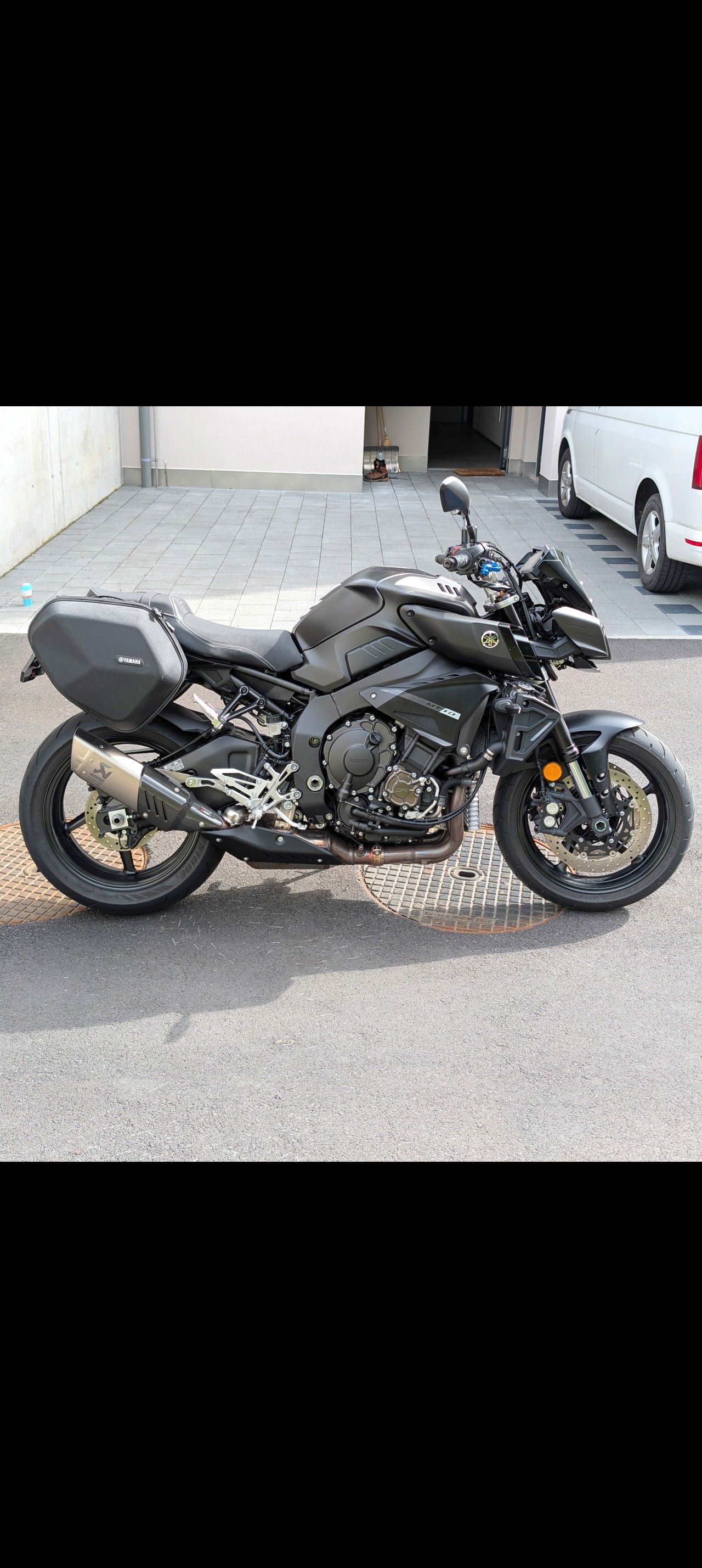 YAMAHA MT-10 ABS-image-3