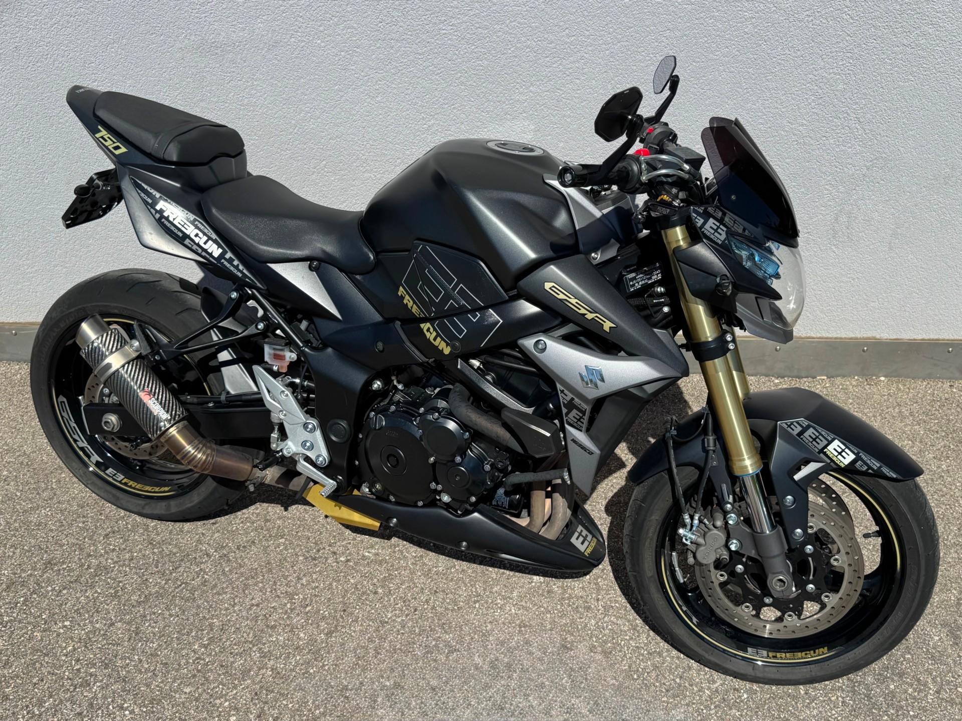 SUZUKI GSR 750 ABS Freegun