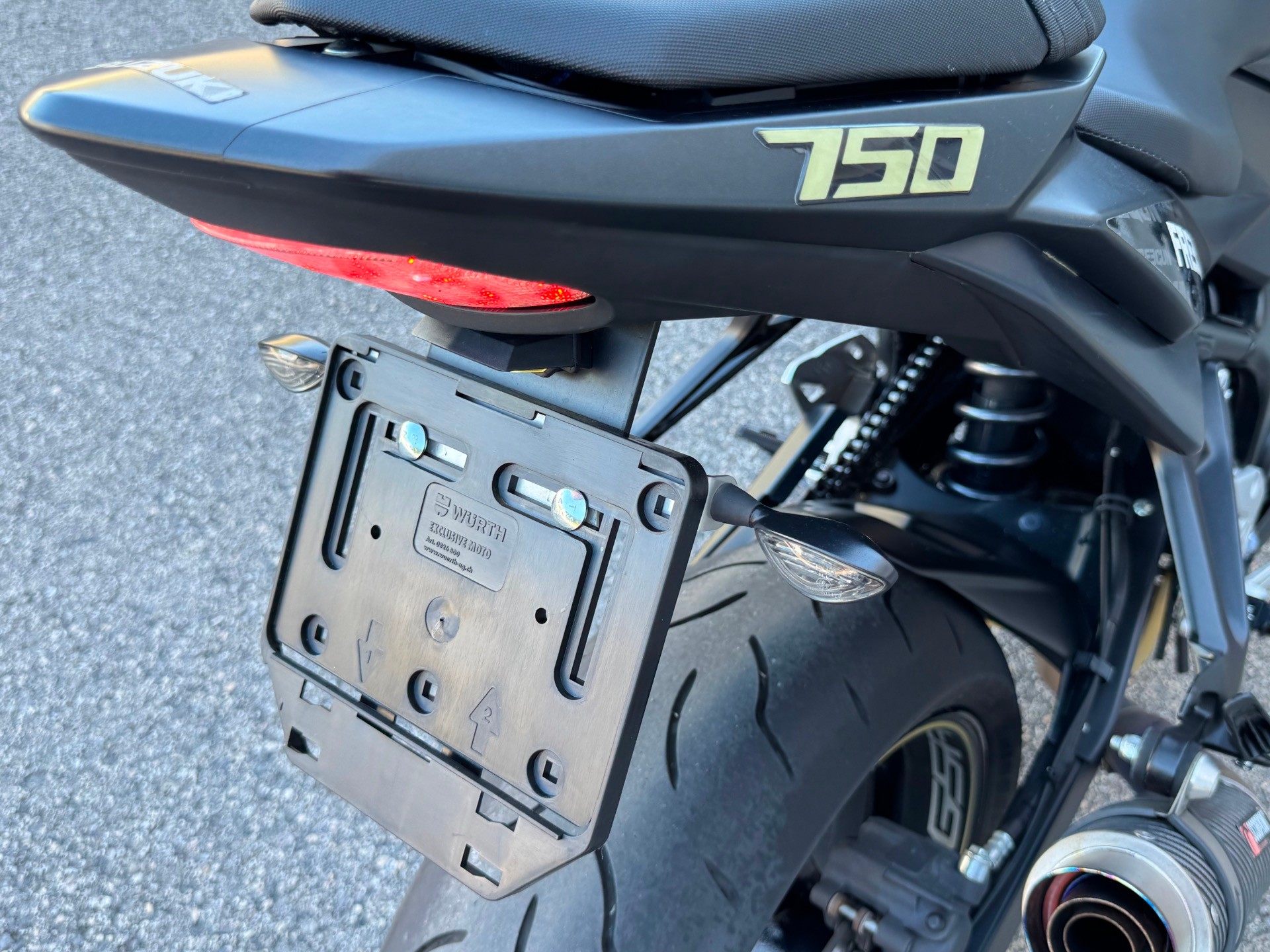 SUZUKI GSR 750 ABS Freegun-image-10