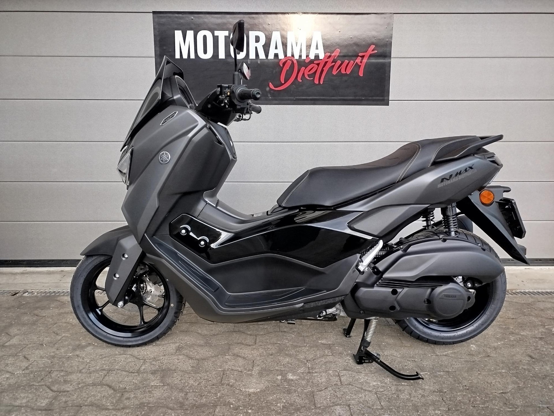 YAMAHA NMAX 125 Tech-MAX-image-2