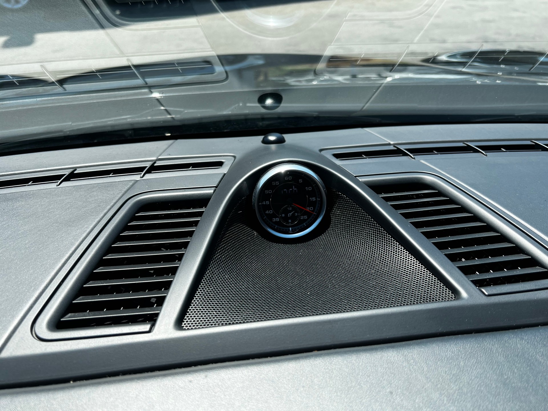 PORSCHE Panamera GTS 4.8 PDK-image-26
