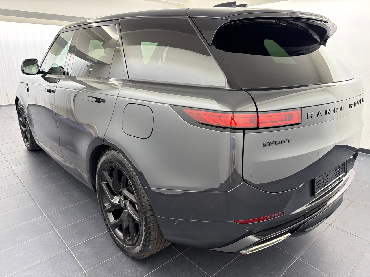 LAND ROVER RR Sport P460e Dyn. SE-showroom-element-1