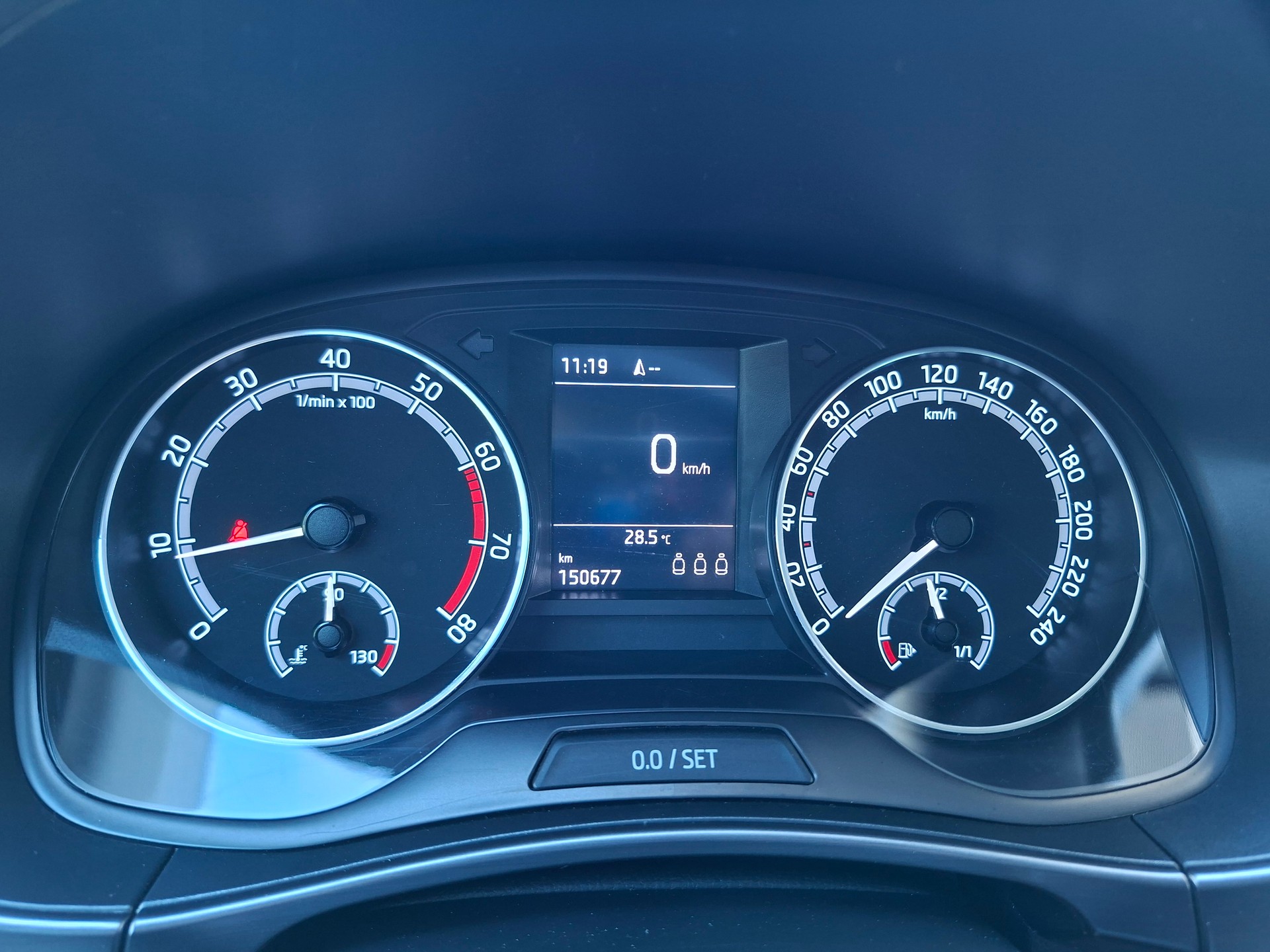 SKODA 1.0 TSI Style-image-9