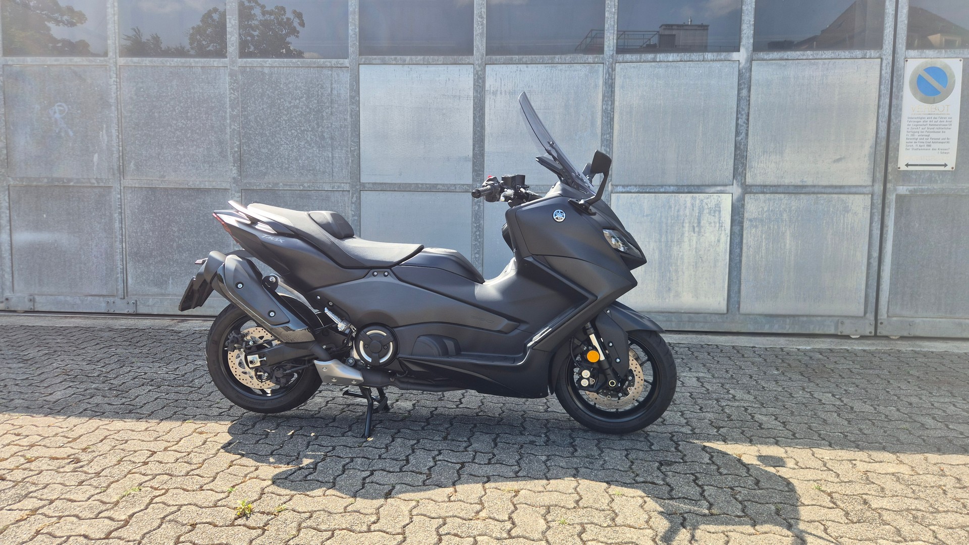 YAMAHA 560-image-0