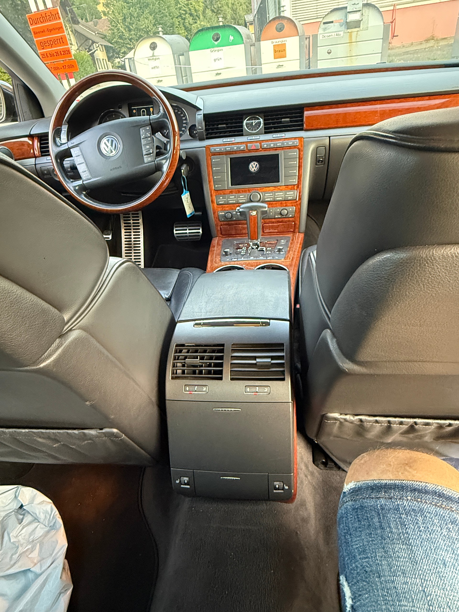 VW Phaeton 3.2 V6 4Motion-image-7