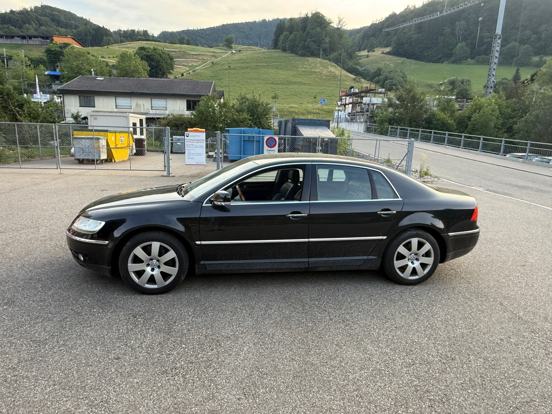 VW Phaeton 3.2 V6 4Motion-image-2