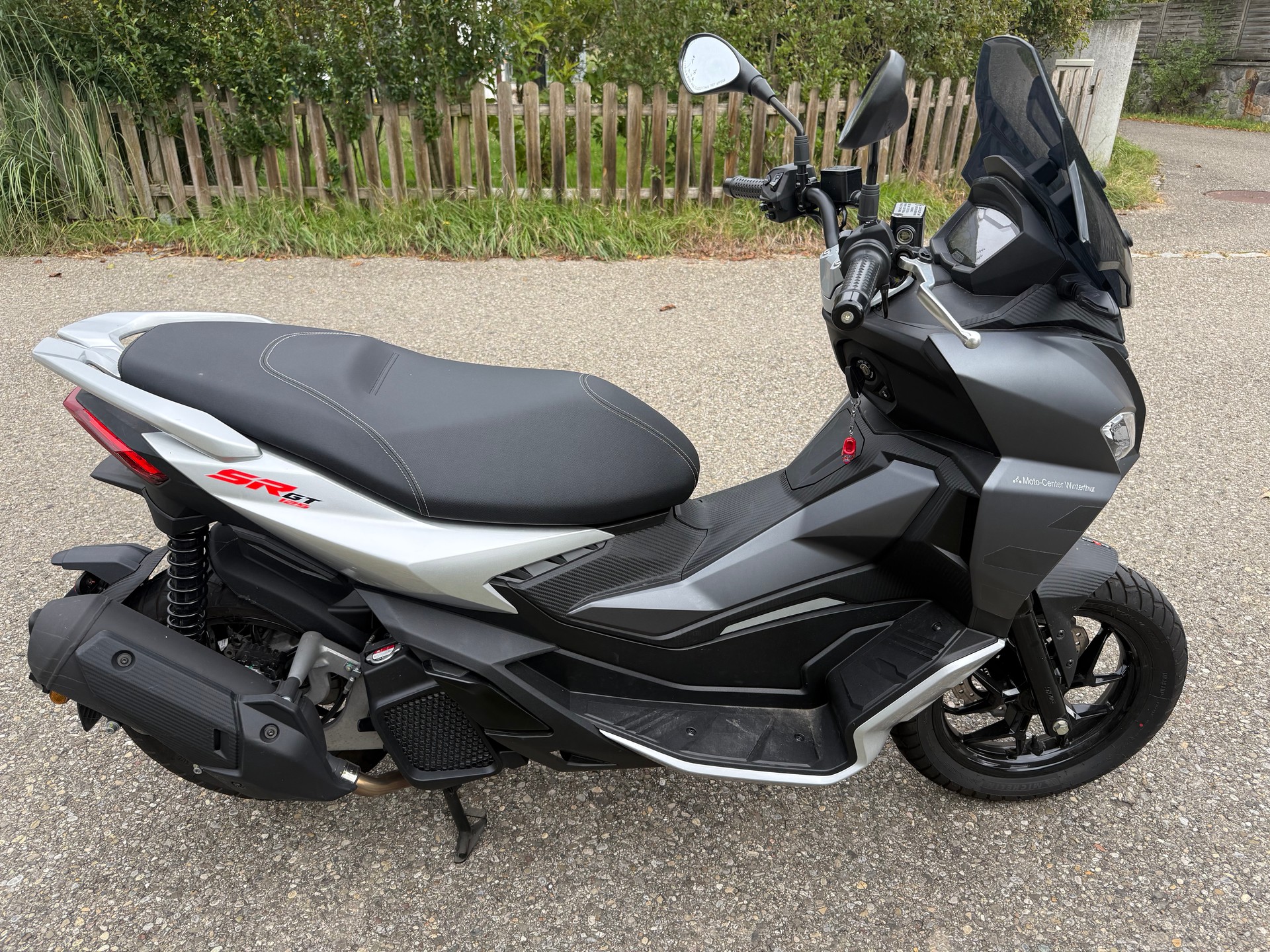 APRILIA SR 125 GT ABS-image-1