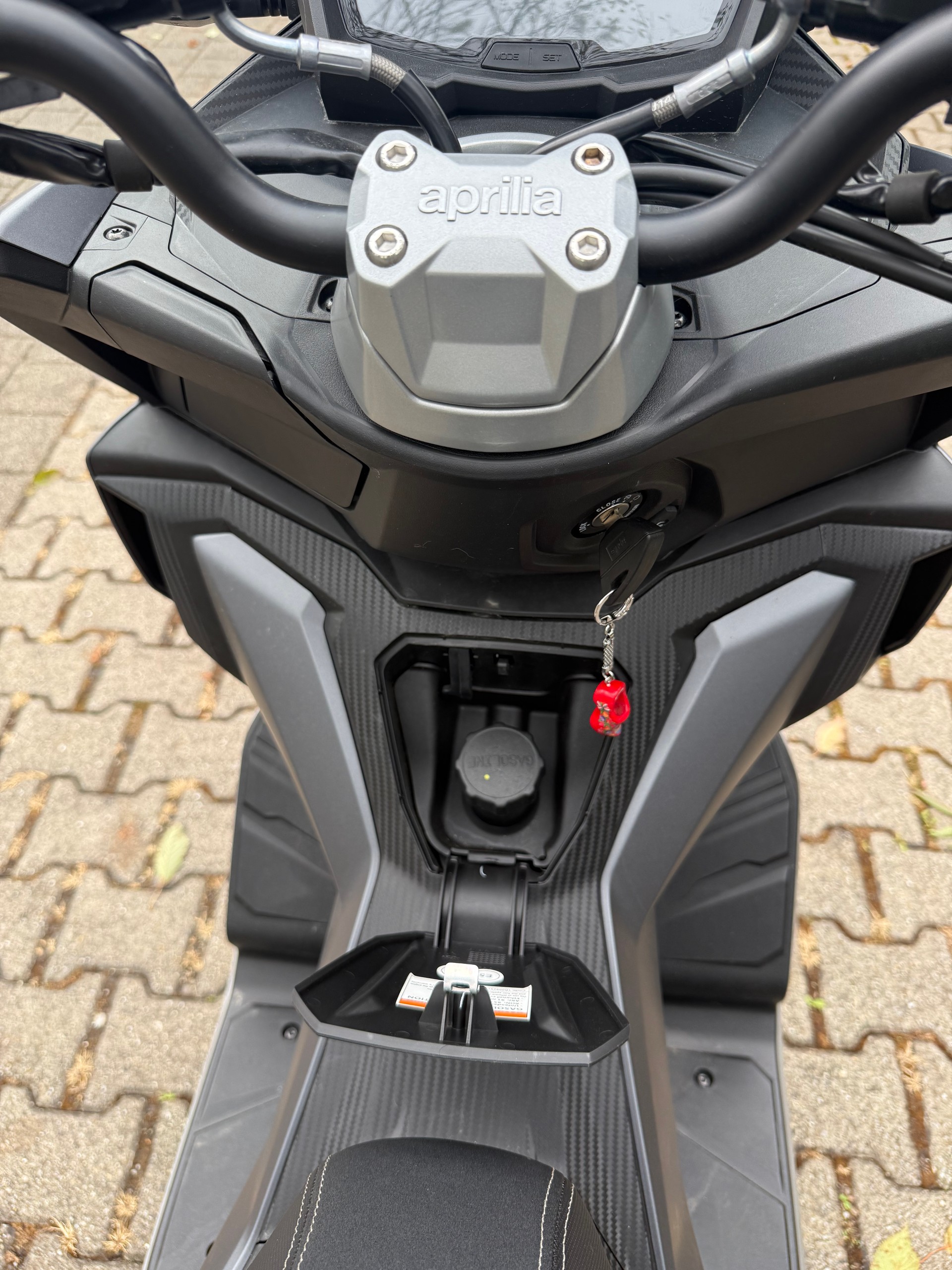 APRILIA SR 125 GT ABS-image-3
