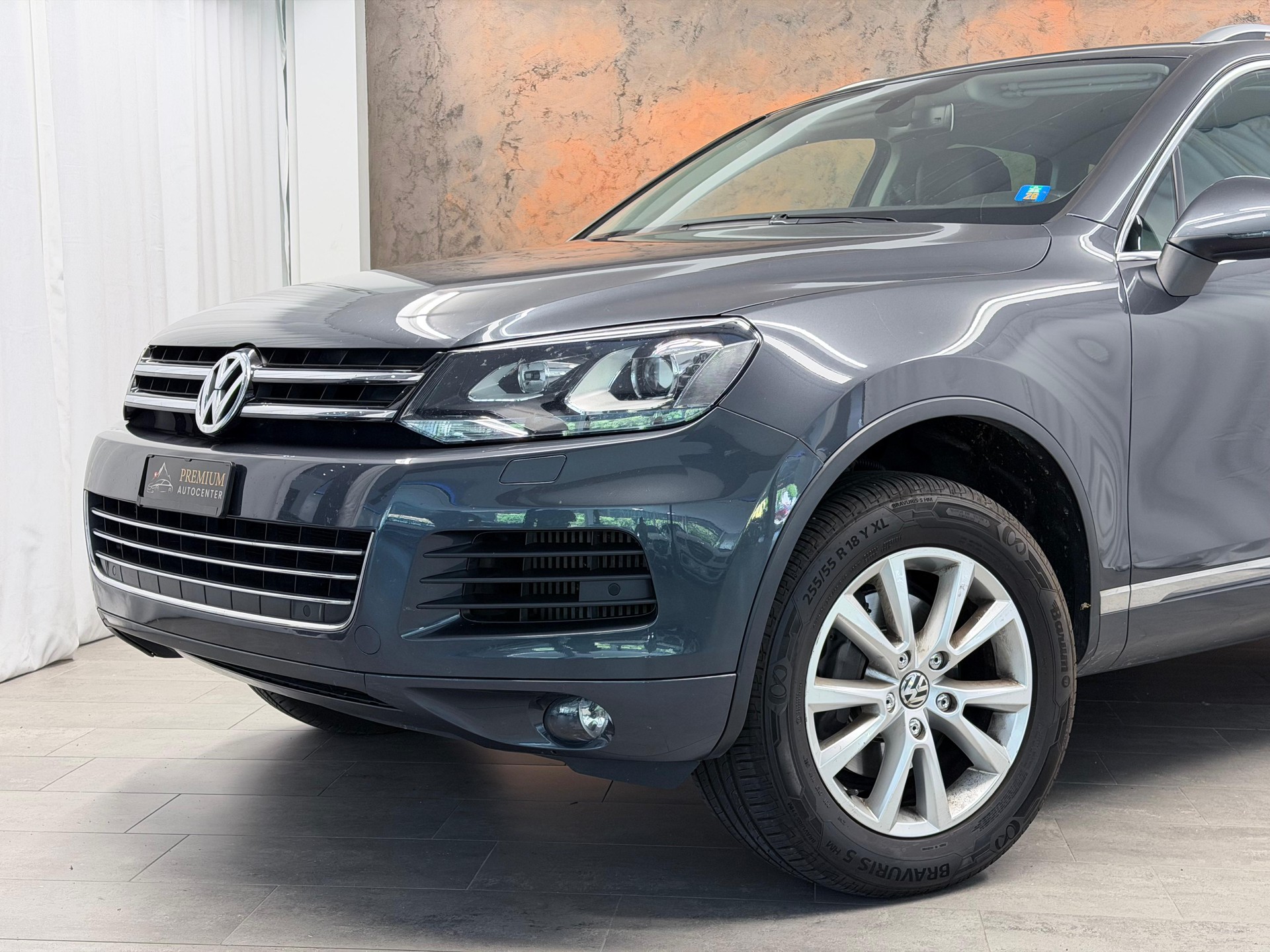VW Touareg 3.0 TDI BlueMotion Technology Tiptronic *CH Fahrzeug*Leder*Xenon*Memory*-showroom-element-2
