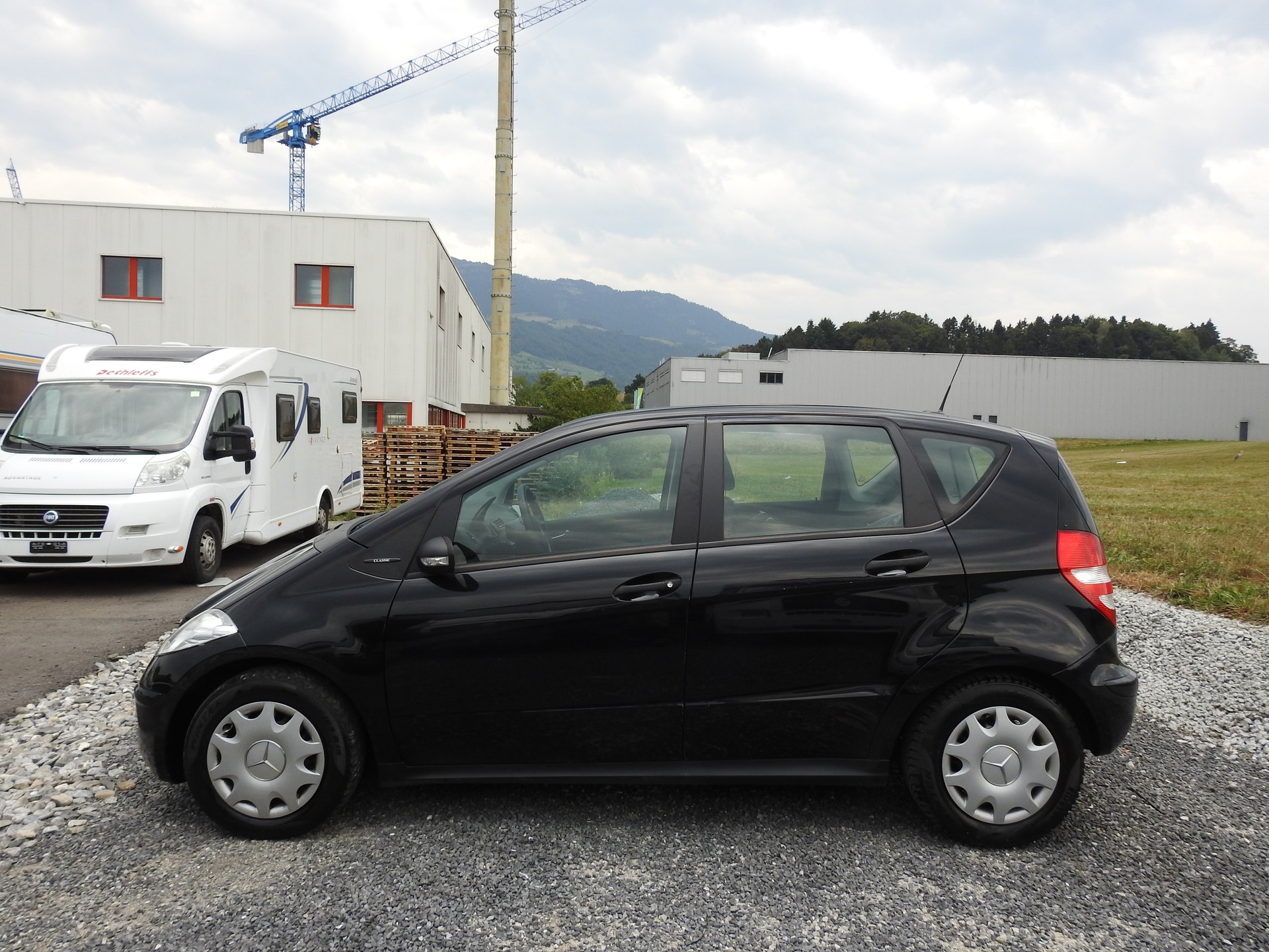 MERCEDES-BENZ A 170 Classic-showroom-element-2