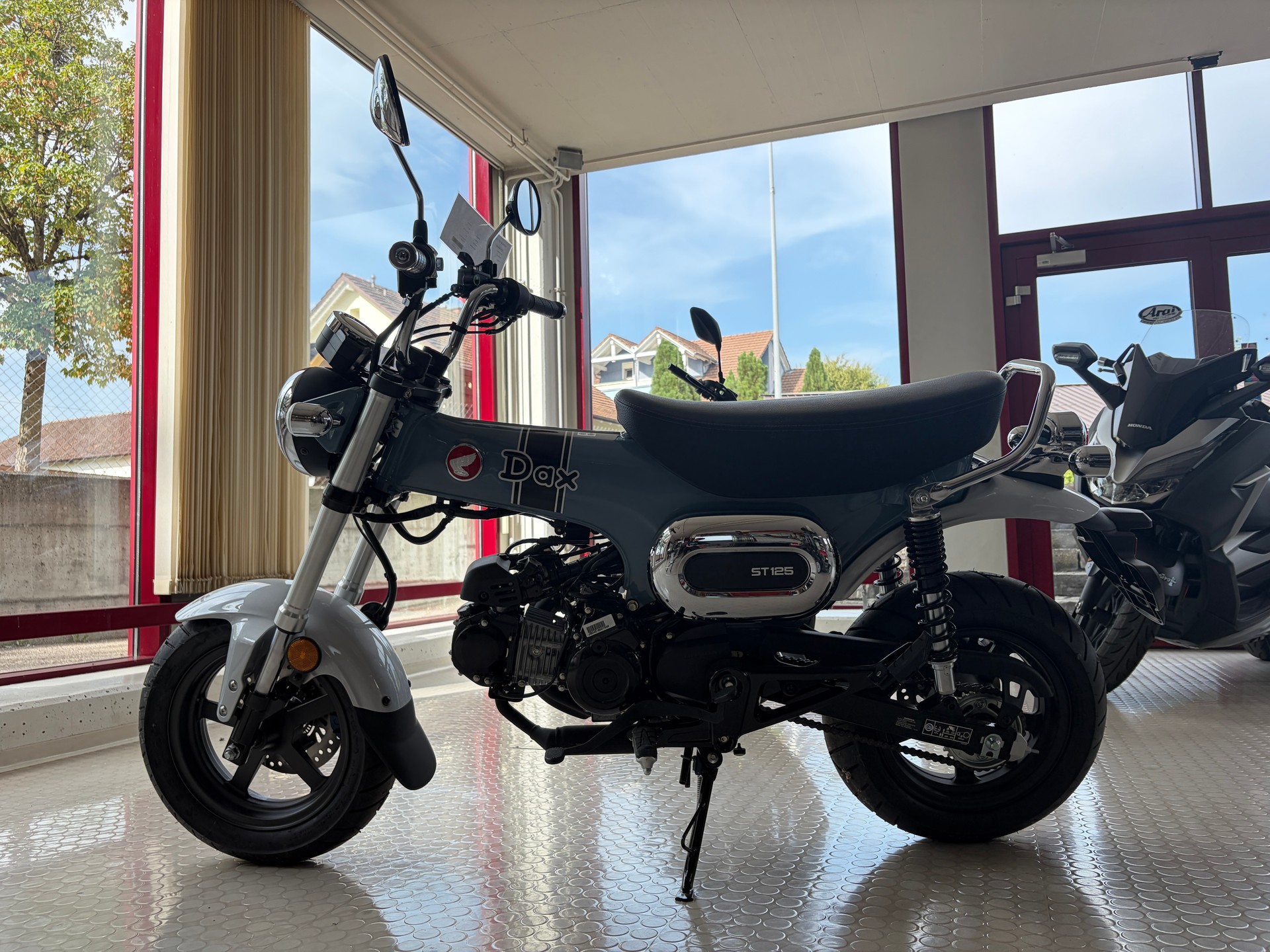 HONDA ST 125 Dax-image-1