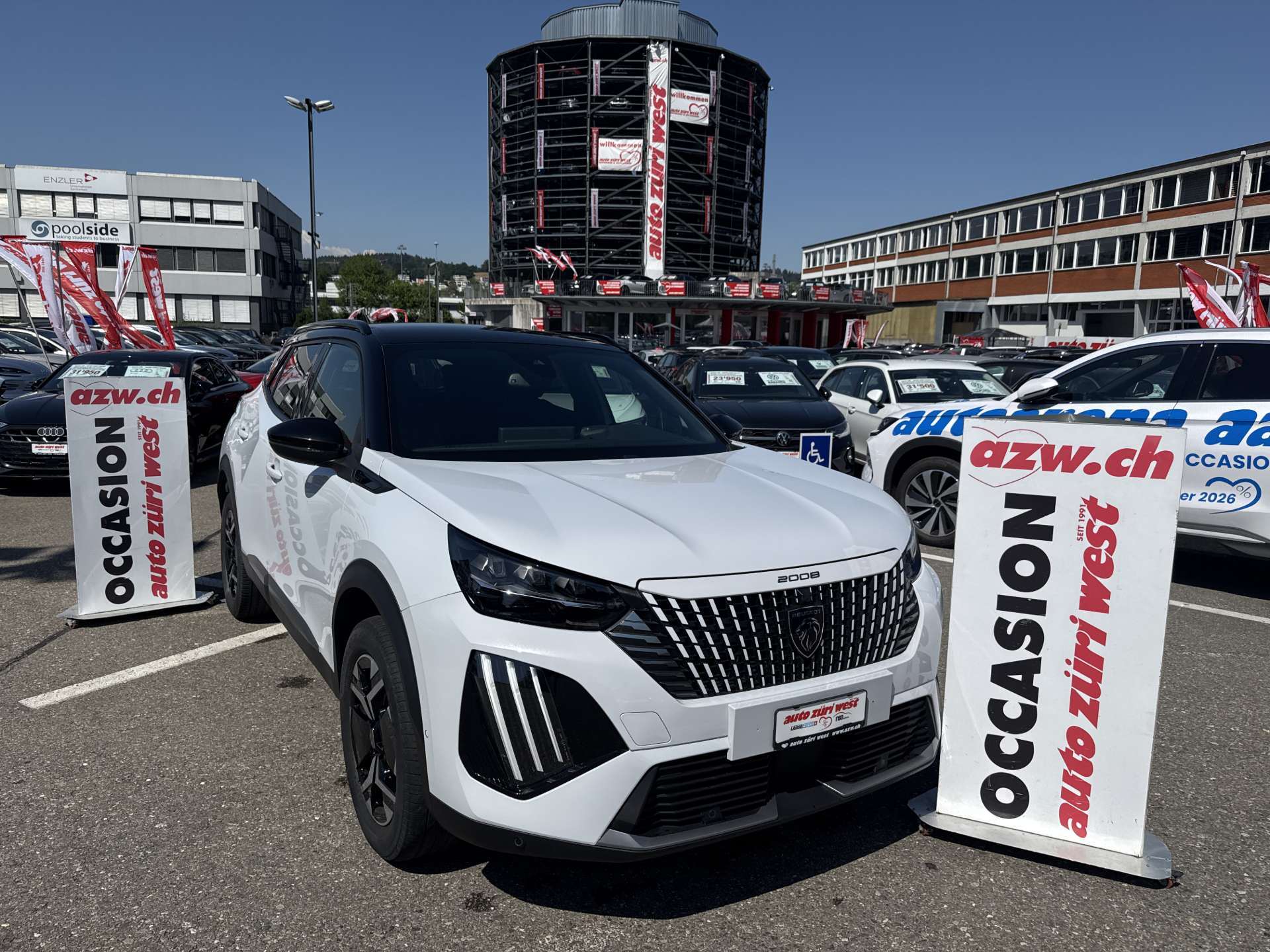 PEUGEOT 2008 1.2 PureTech GT Automat