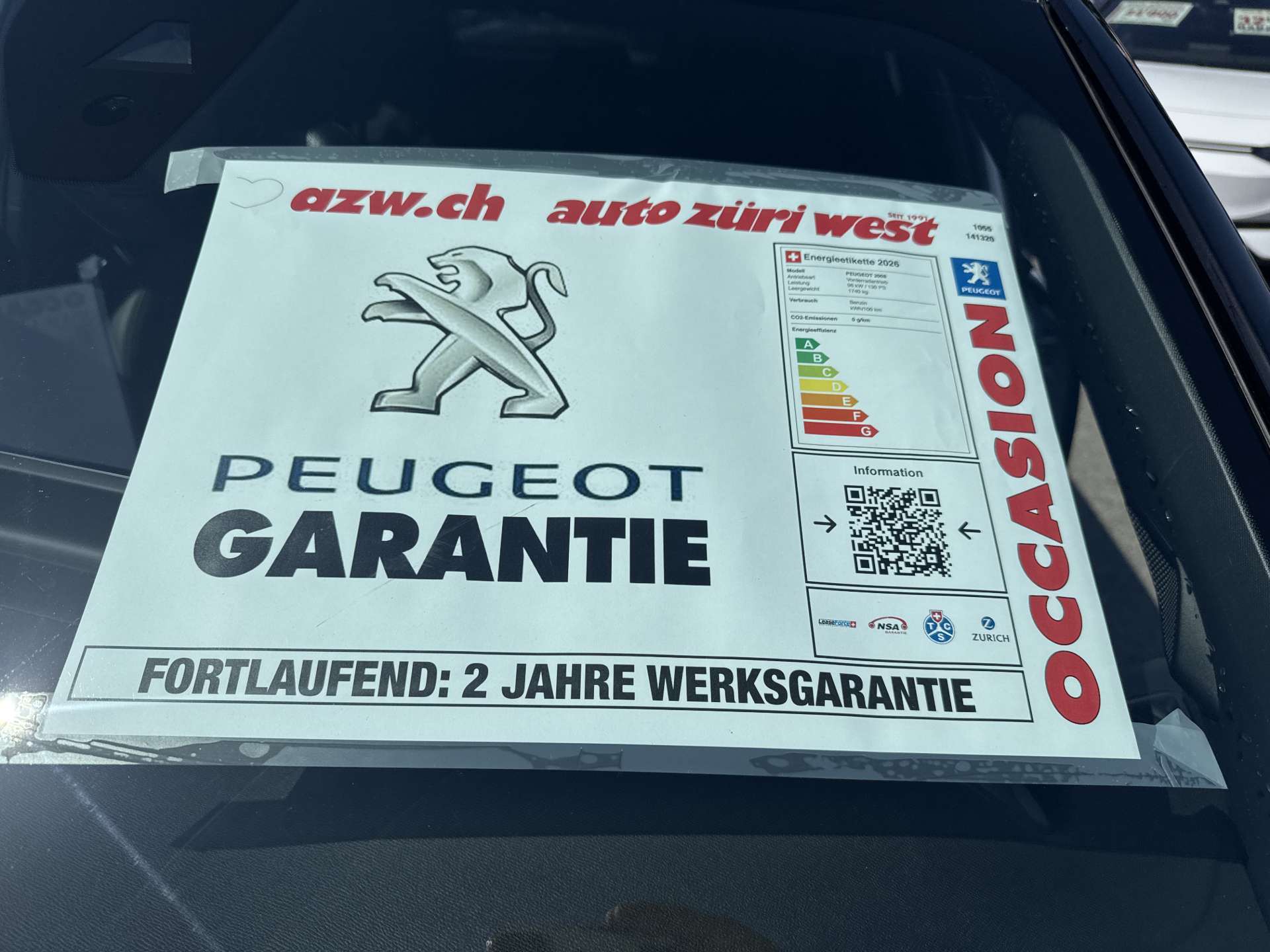 PEUGEOT 2008 1.2 PureTech GT Automat-showroom-element-3