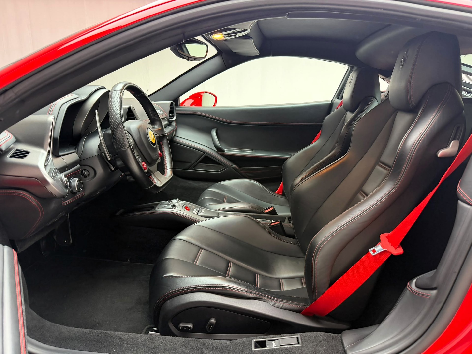 FERRARI 458 Italia 4.5 V8-image-15