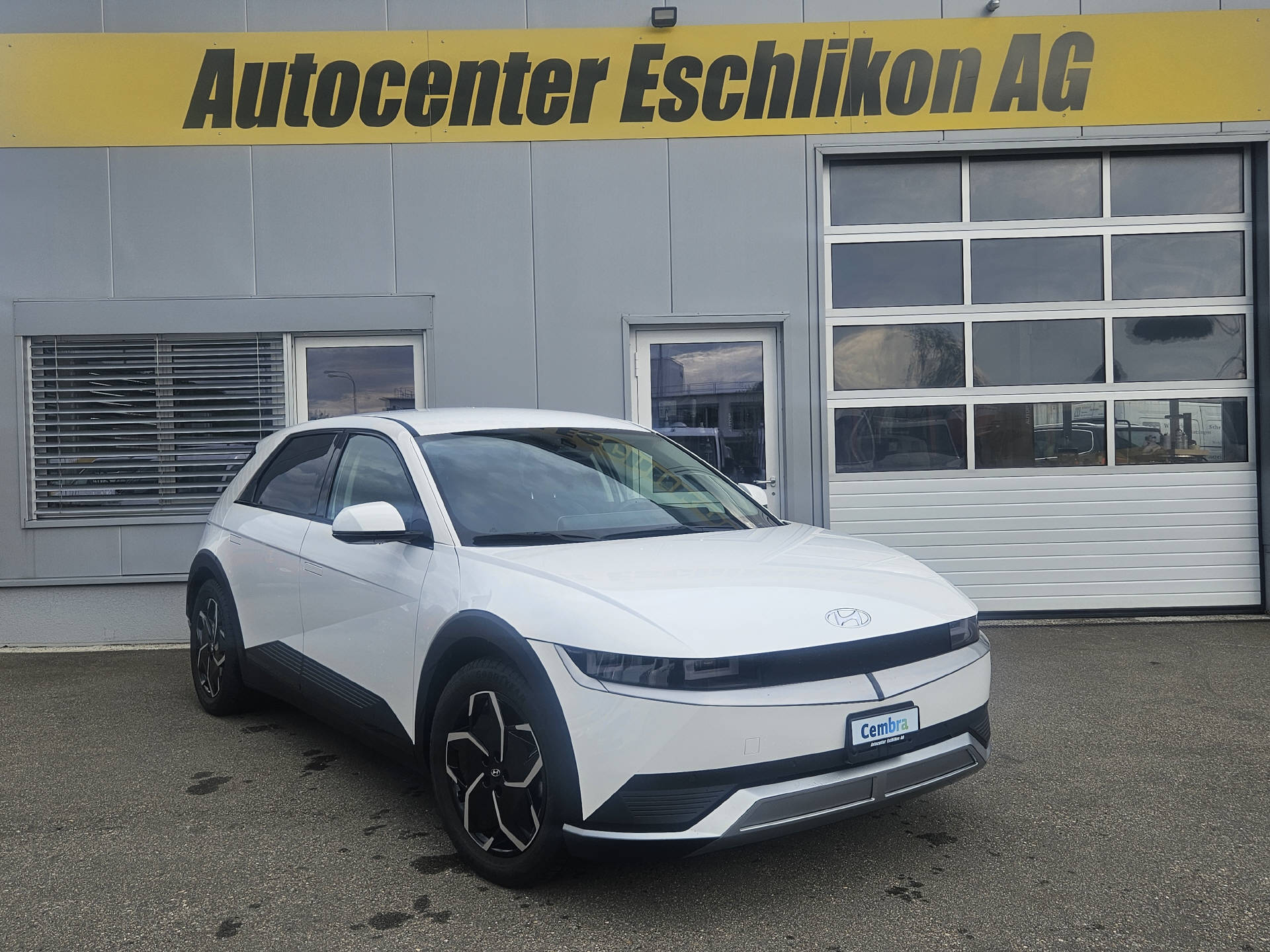 HYUNDAI Ioniq 5 Amplia * Werksgarantie 5 Jahre ohne Kilometerbegrenzung * 8-fach bereift *-showroom-element-2