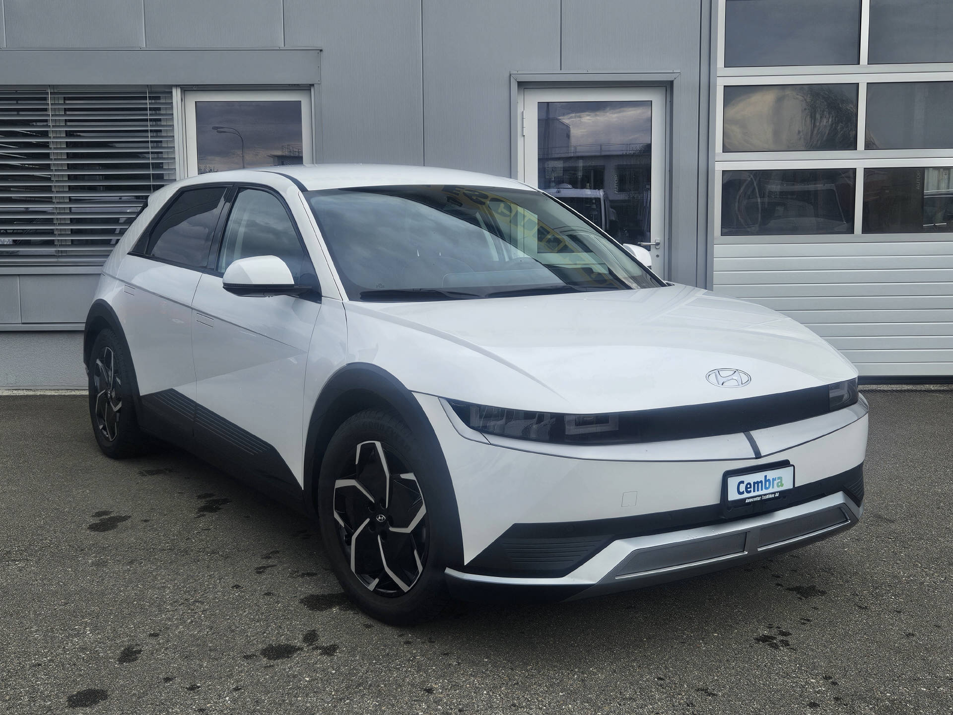 HYUNDAI Ioniq 5 Amplia * Werksgarantie 5 Jahre ohne Kilometerbegrenzung * 8-fach bereift *-showroom-element-3