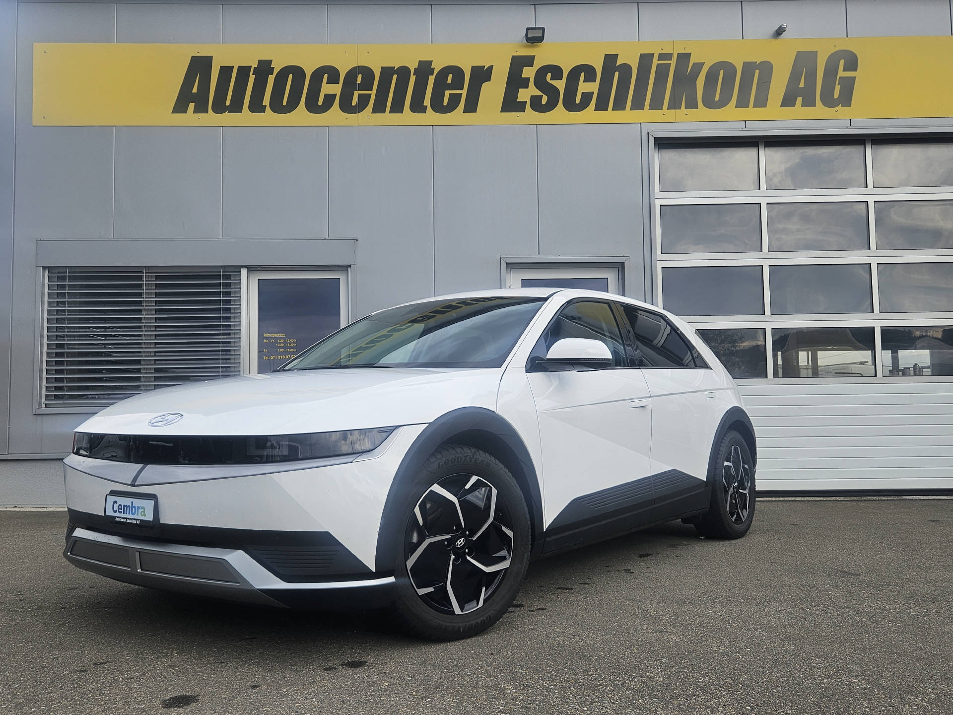 HYUNDAI Ioniq 5 Amplia * Werksgarantie 5 Jahre ohne Kilometerbegrenzung * 8-fach bereift *-showroom-element-1