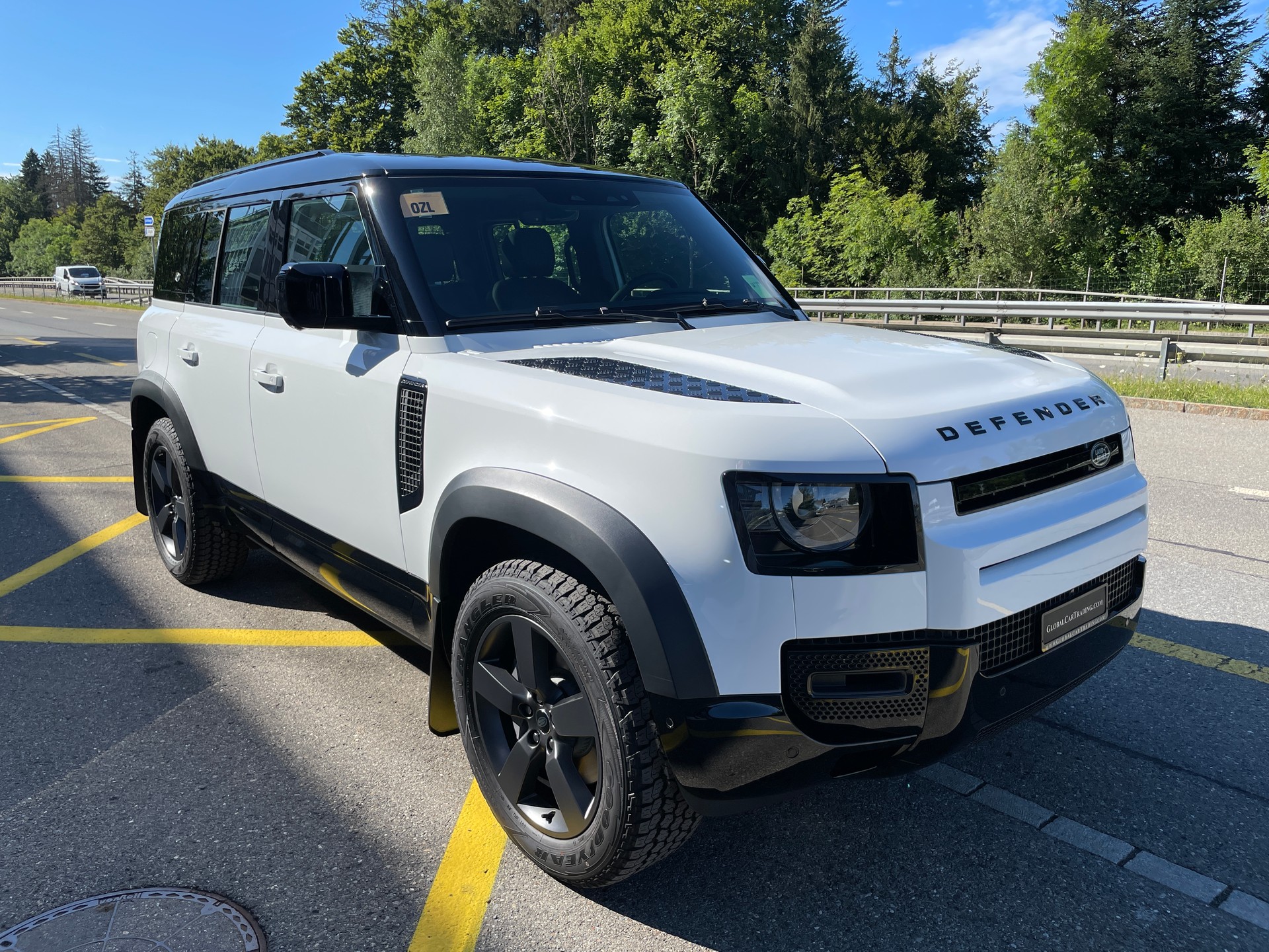 LAND ROVER Defender 110 P400 I6 X-Dynamic SE 3.0 AT8-showroom-element-2