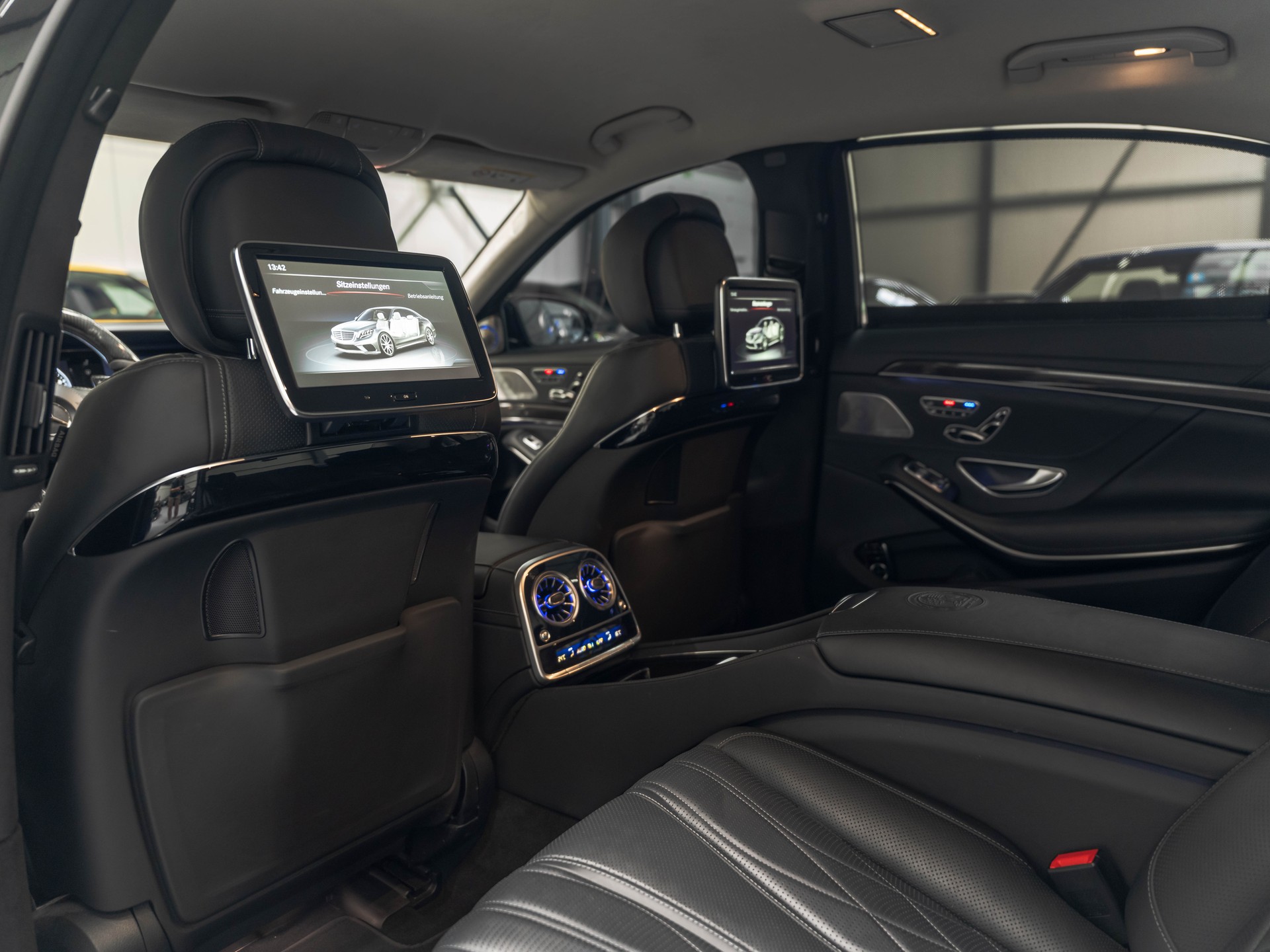 MERCEDES-BENZ S 63 AMG L 4Matic Speedshift MCT-image-11