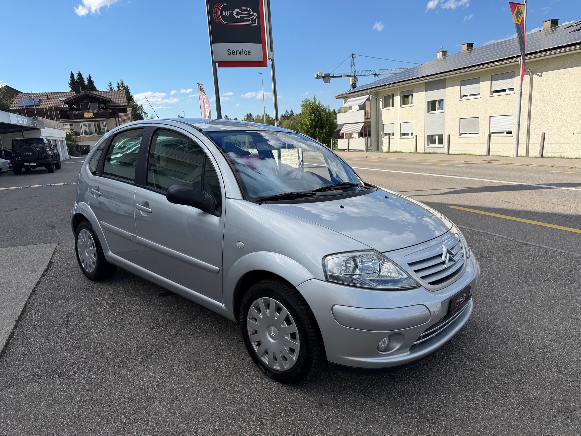 CITROEN C3 1.4i Exclusive-image-1