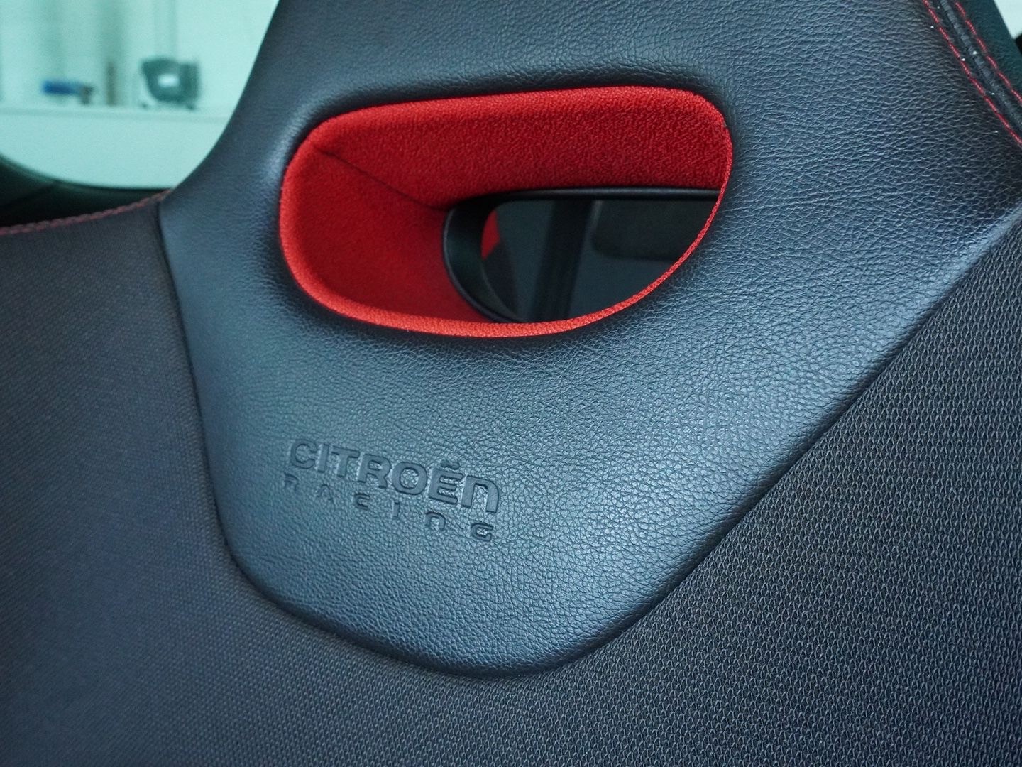 DS AUTOMOBILES DS3 Cabrio 1.6 THP Racing-image-11