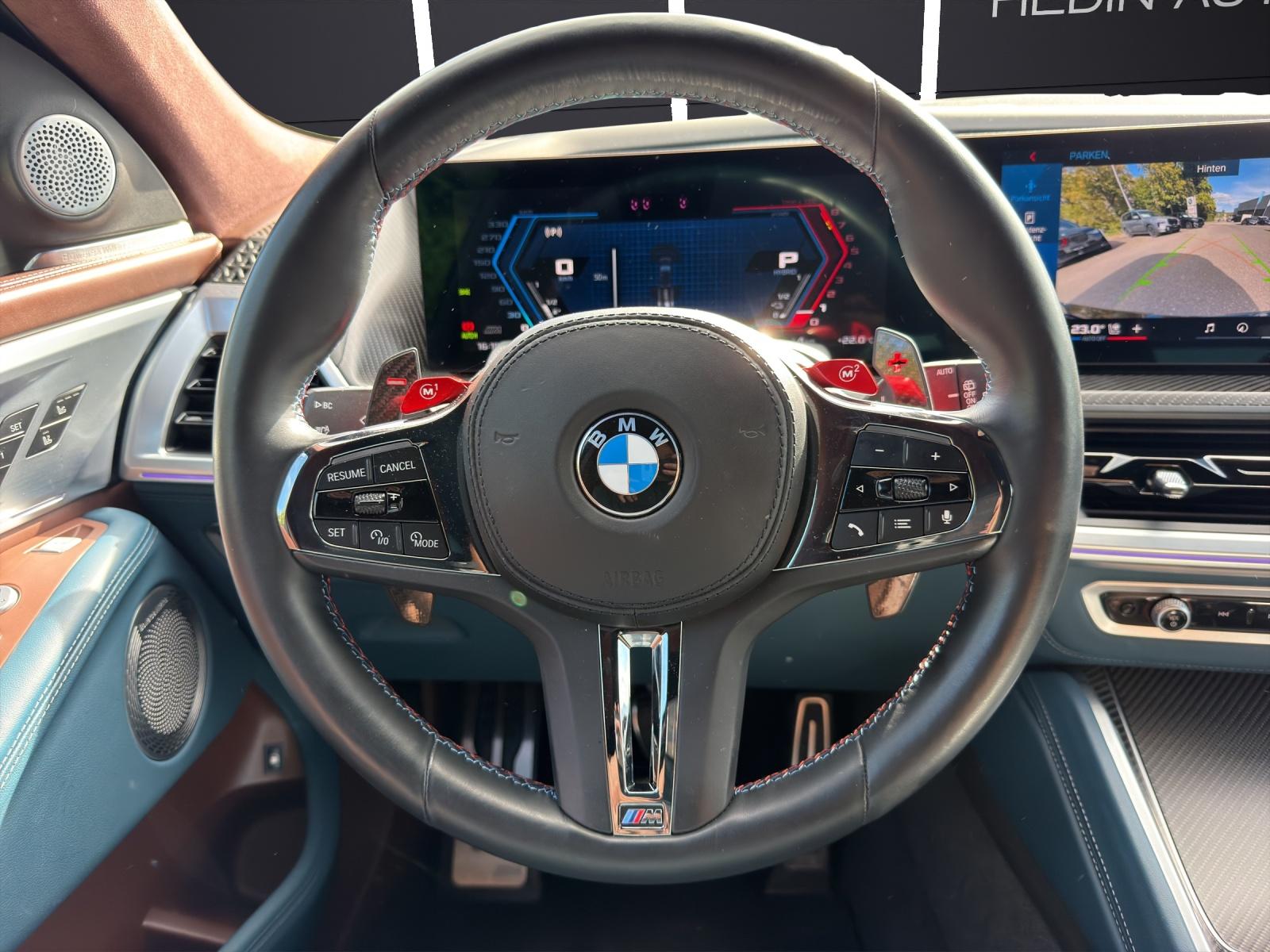 BMW XM Plug-in Hybrid-image-5