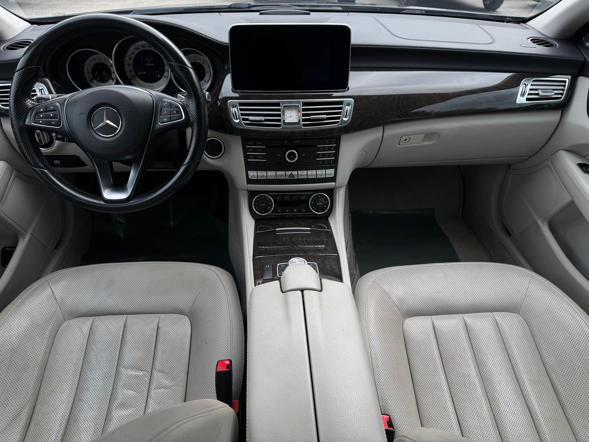 MERCEDES-BENZ CLS Shooting Brake 350 CDI 4Matic 7G-Tronic-image-11