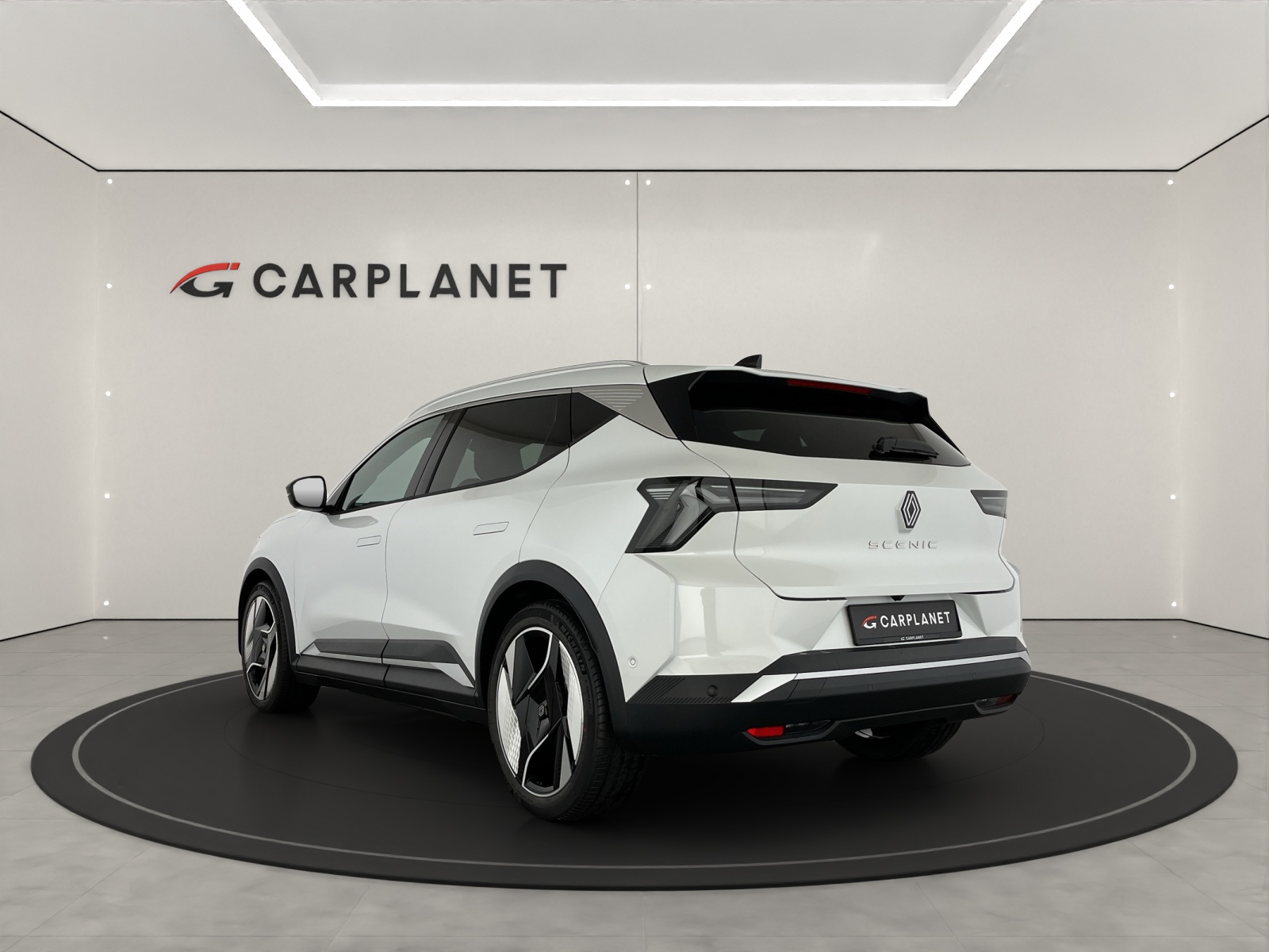 RENAULT Scénic E-Tech iconic-showroom-element-2
