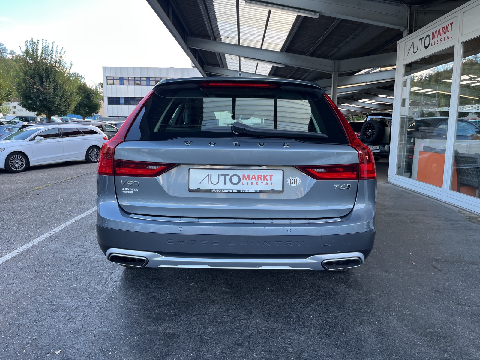 VOLVO V90 Cross Country T6 AWD Geartronic-showroom-element-3