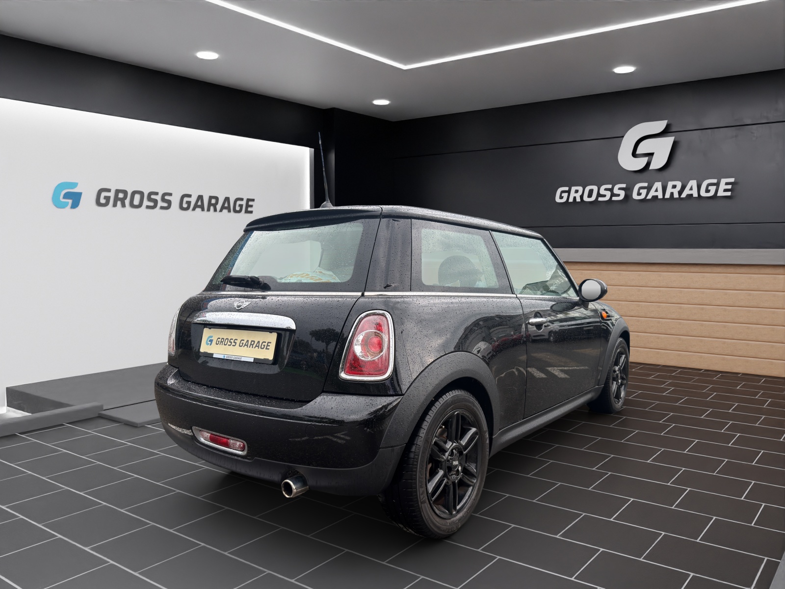 MINI Mini One-showroom-element-3