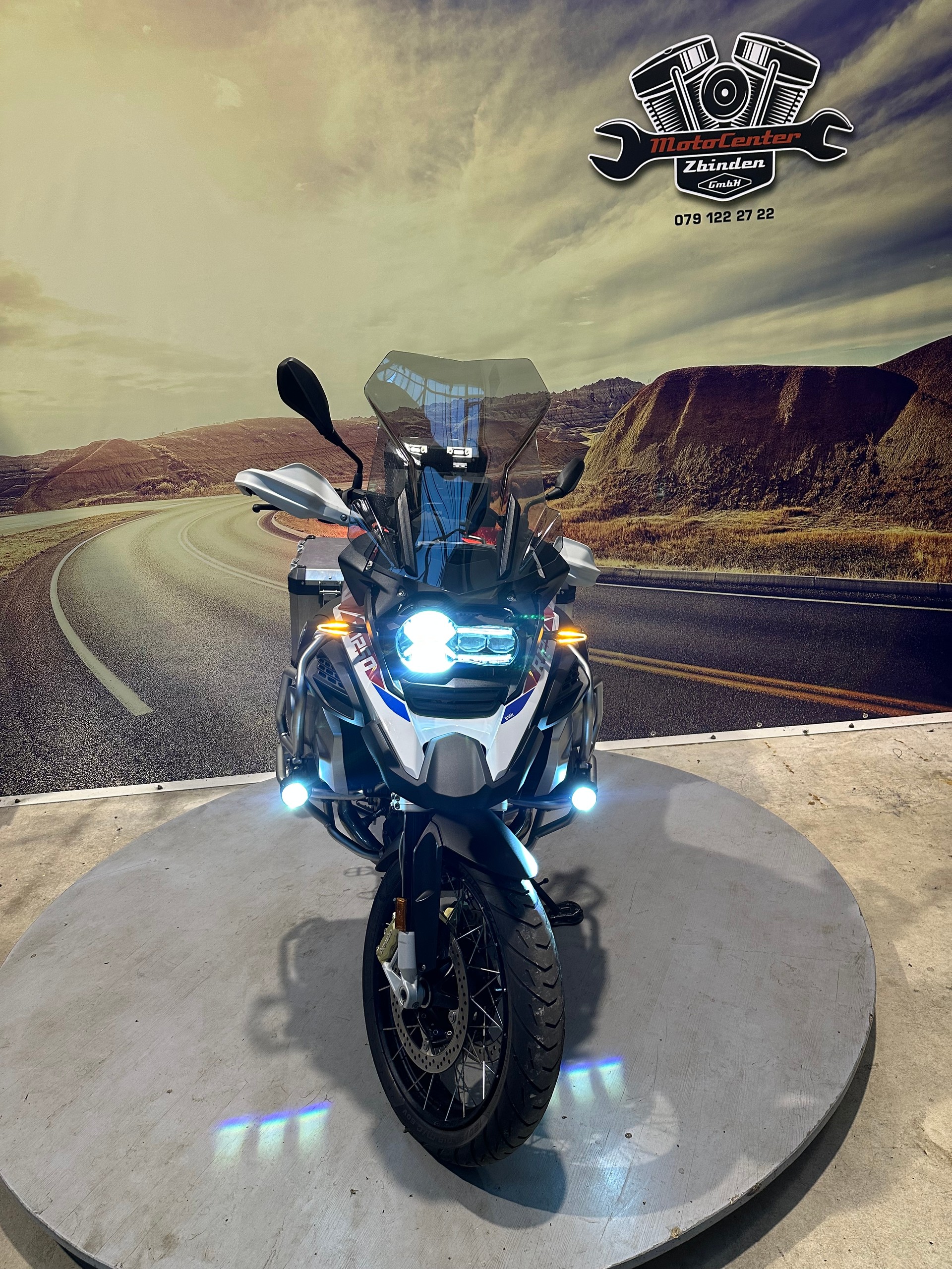 BMW R 1250 GS Adventure-image-2