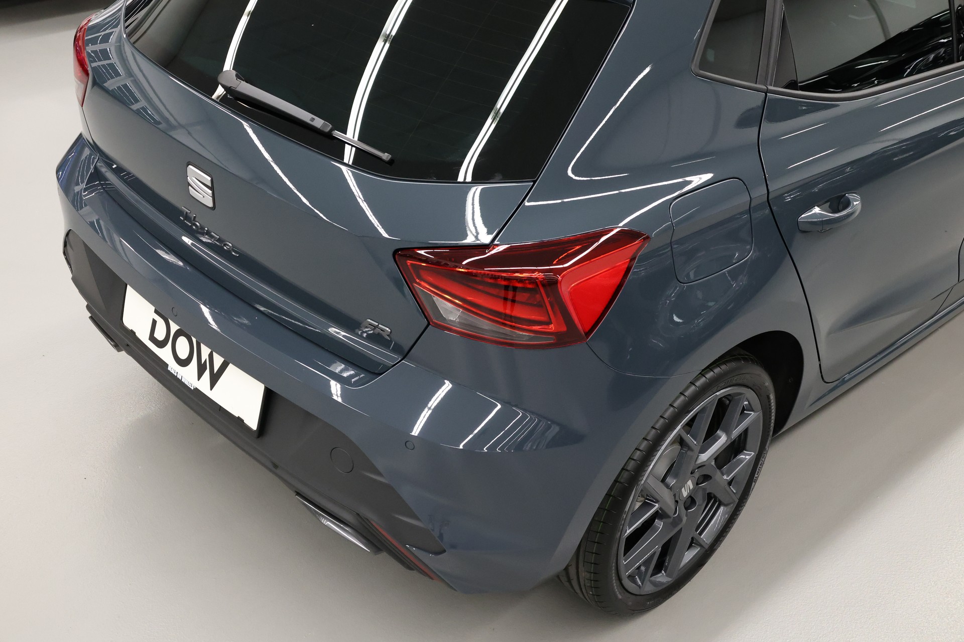 SEAT Ibiza 1.0 TSI 115 FR DSG-image-9