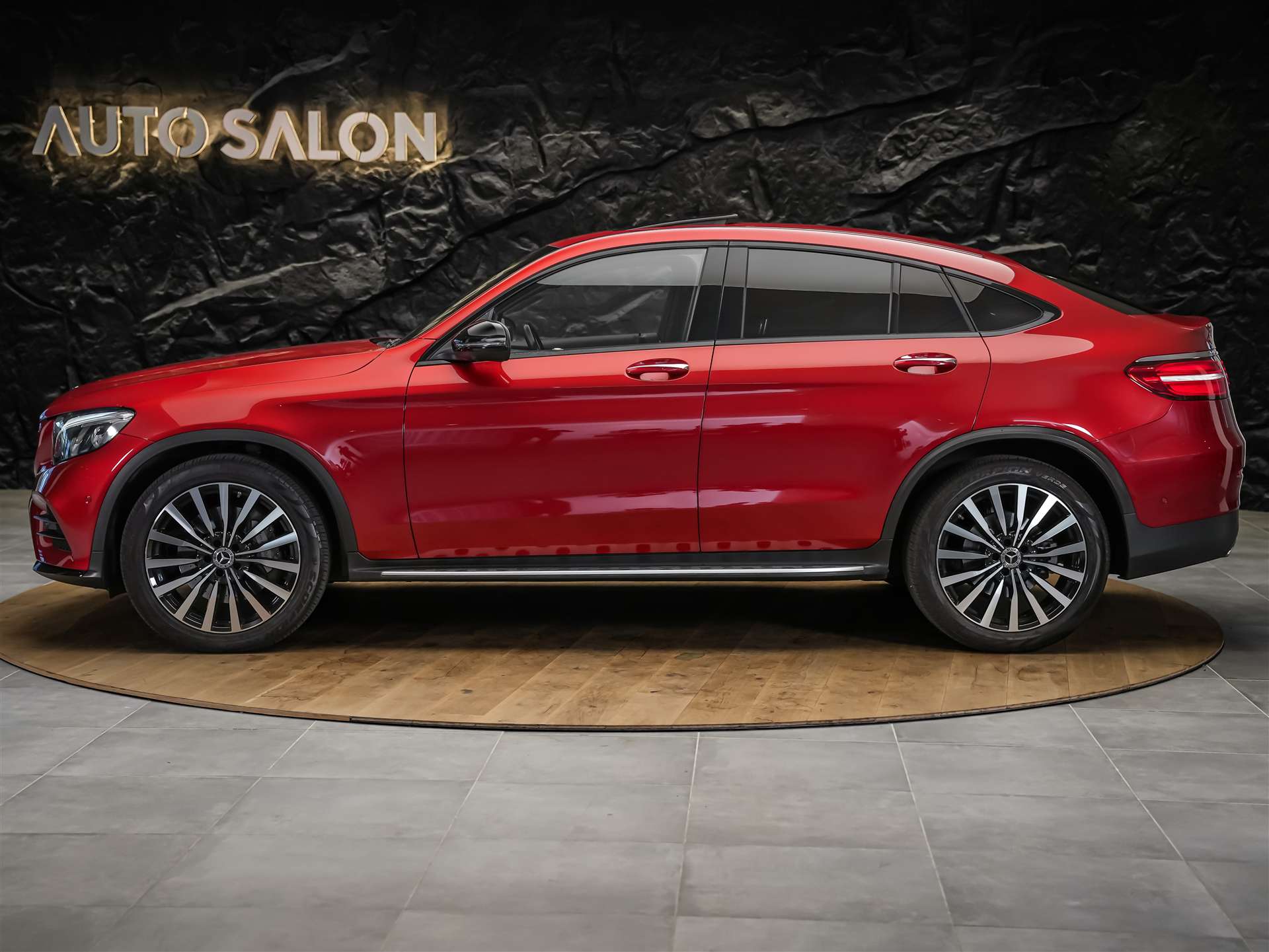 MERCEDES-BENZ GLC Coupé 250 AMG Line 4Matic 9G-Tronic *CH-Fahrzeug*Panorama*360° Kamera*Memory*-showroom-element-2