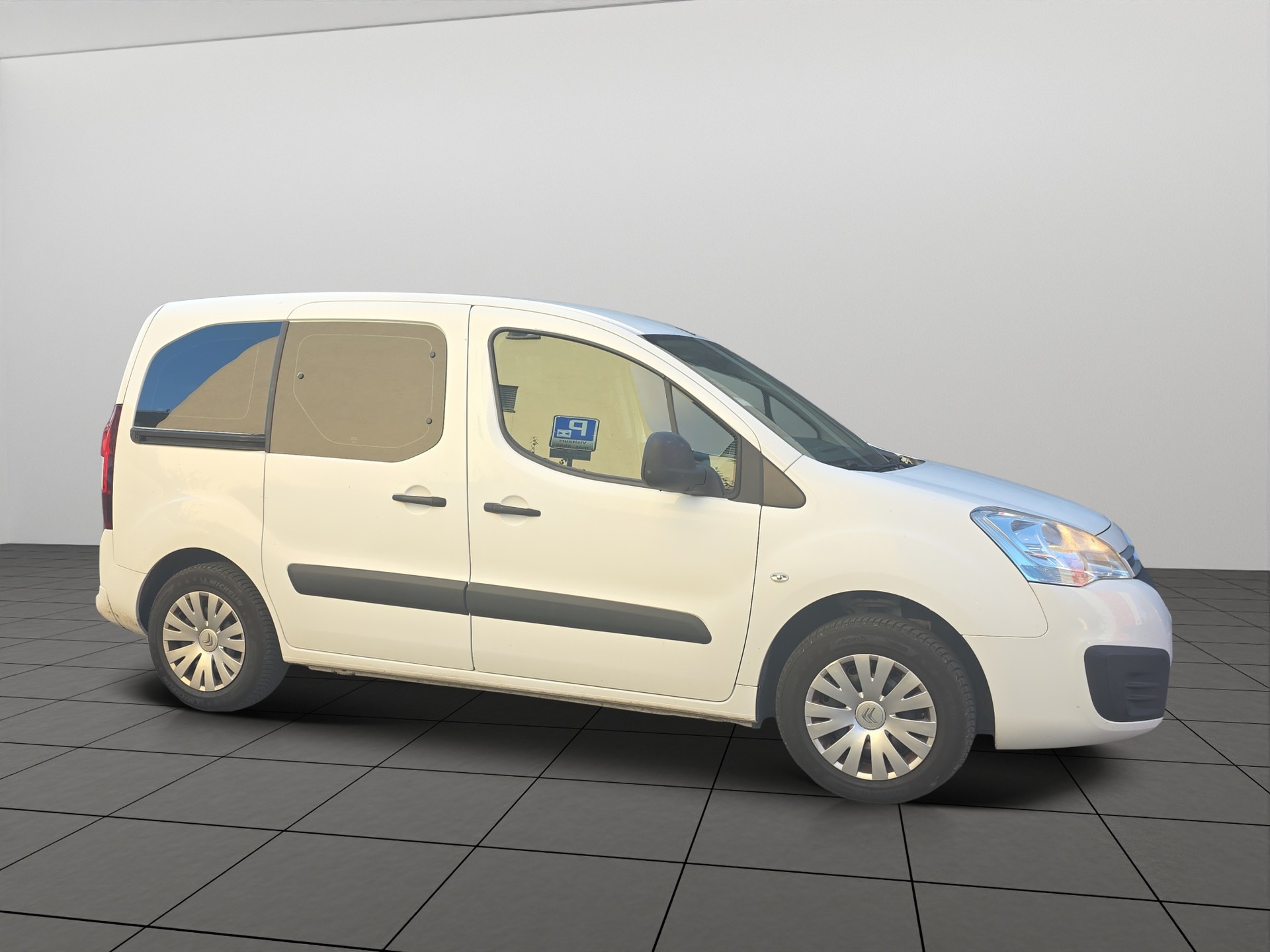 CITROEN Berlingo 1.2i Swiss FAMiIIiLY-showroom-element-3