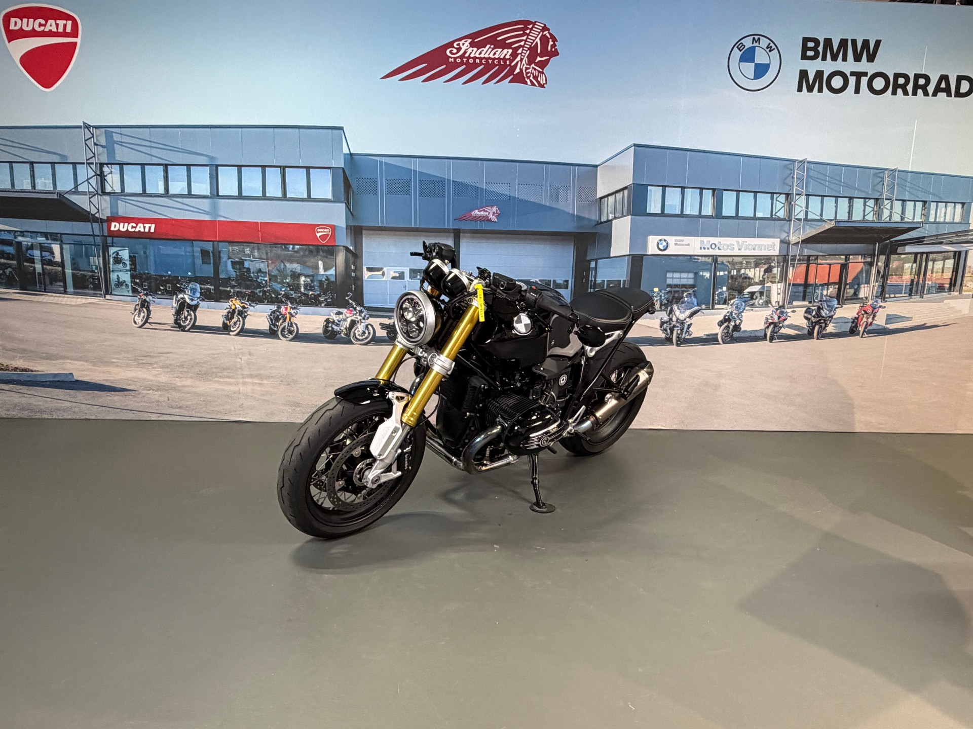 BMW R nineT ABS-image-2