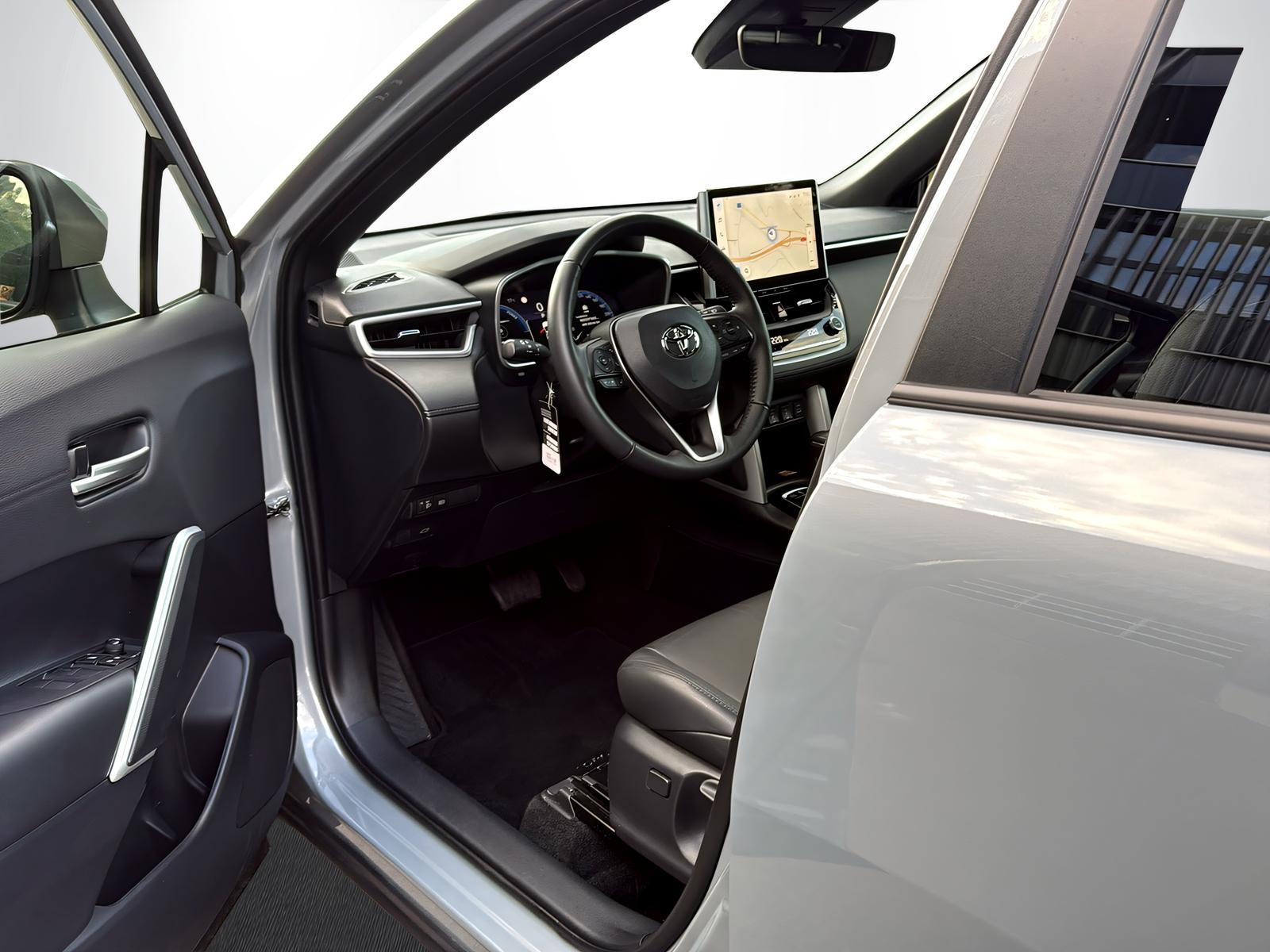 TOYOTA Corolla Cross 2.0 HSD Comfort AWD-i-image-6