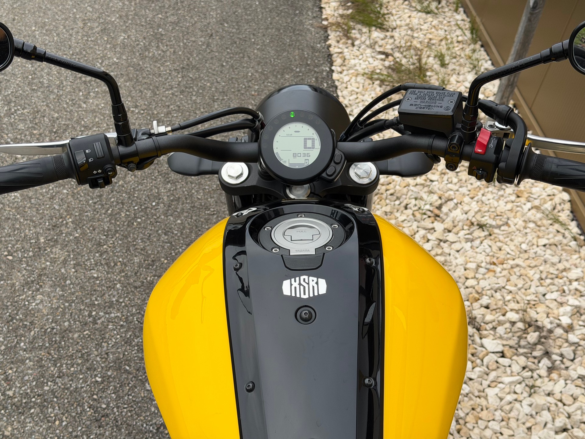 YAMAHA XSR 700-image-15
