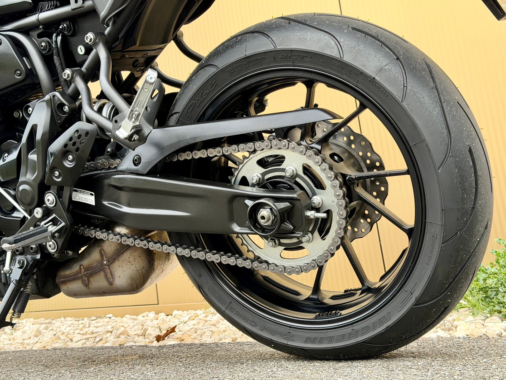 YAMAHA XSR 700-image-13