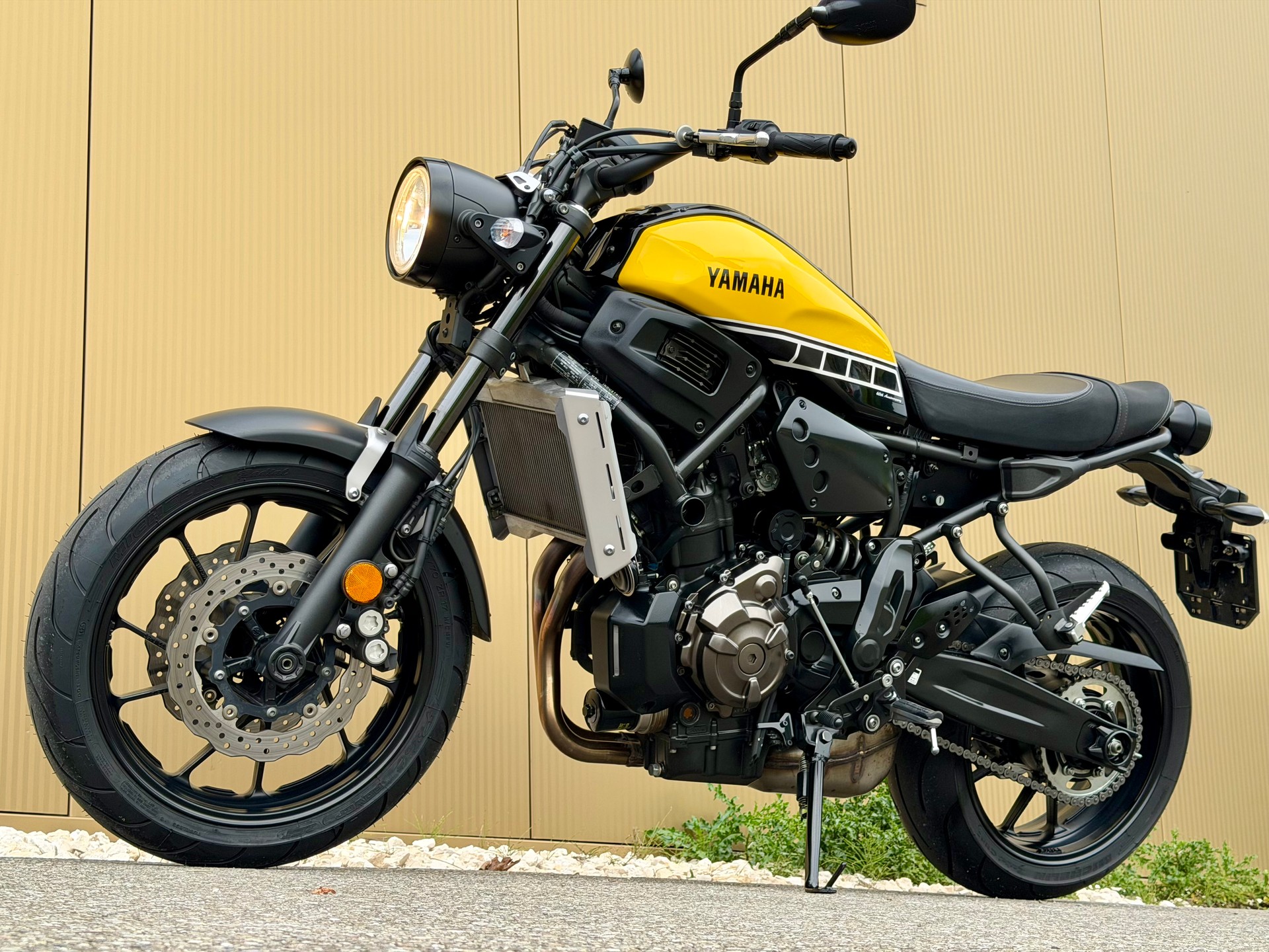 YAMAHA XSR 700-image-9