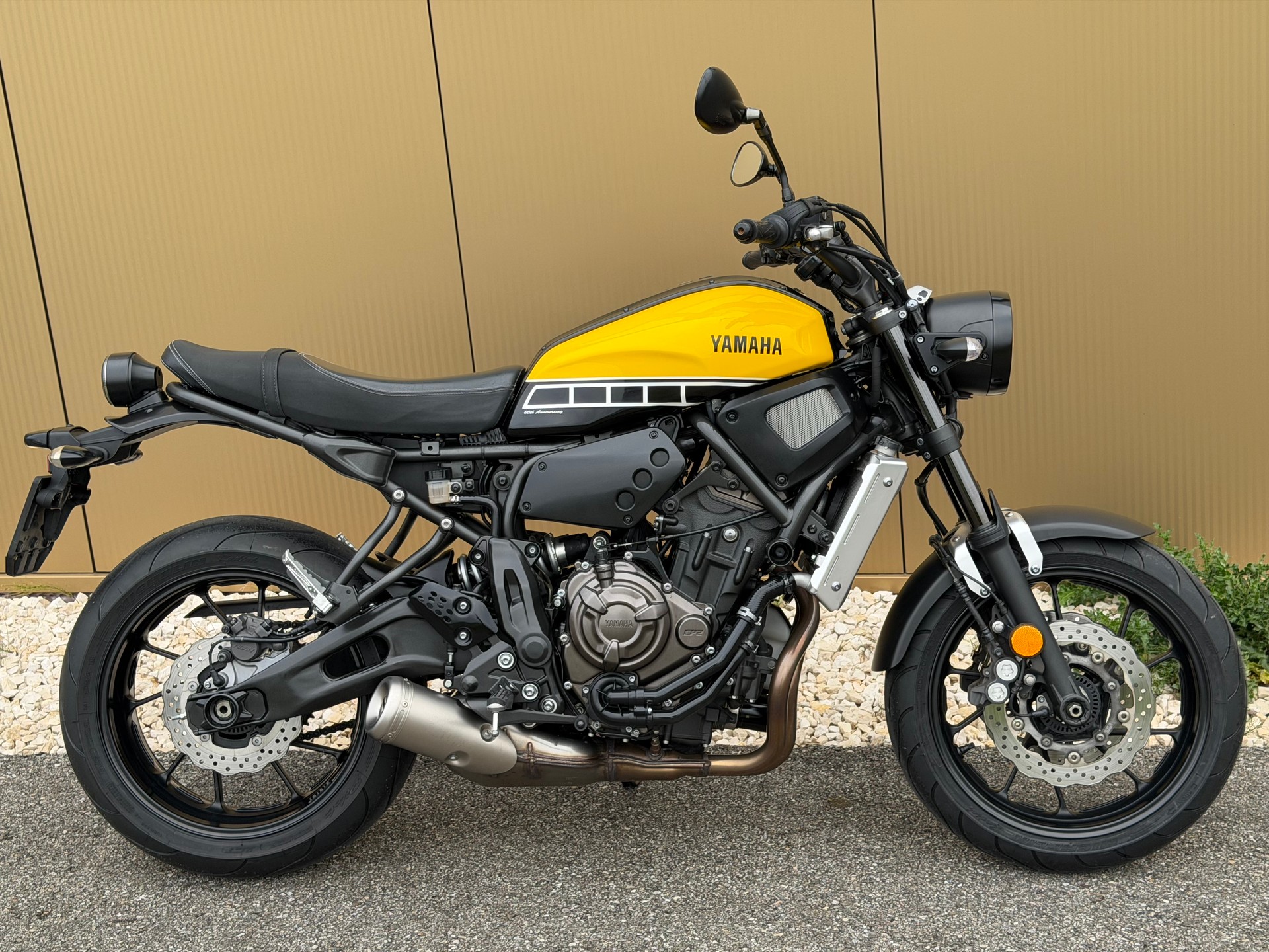 YAMAHA XSR 700-image-3
