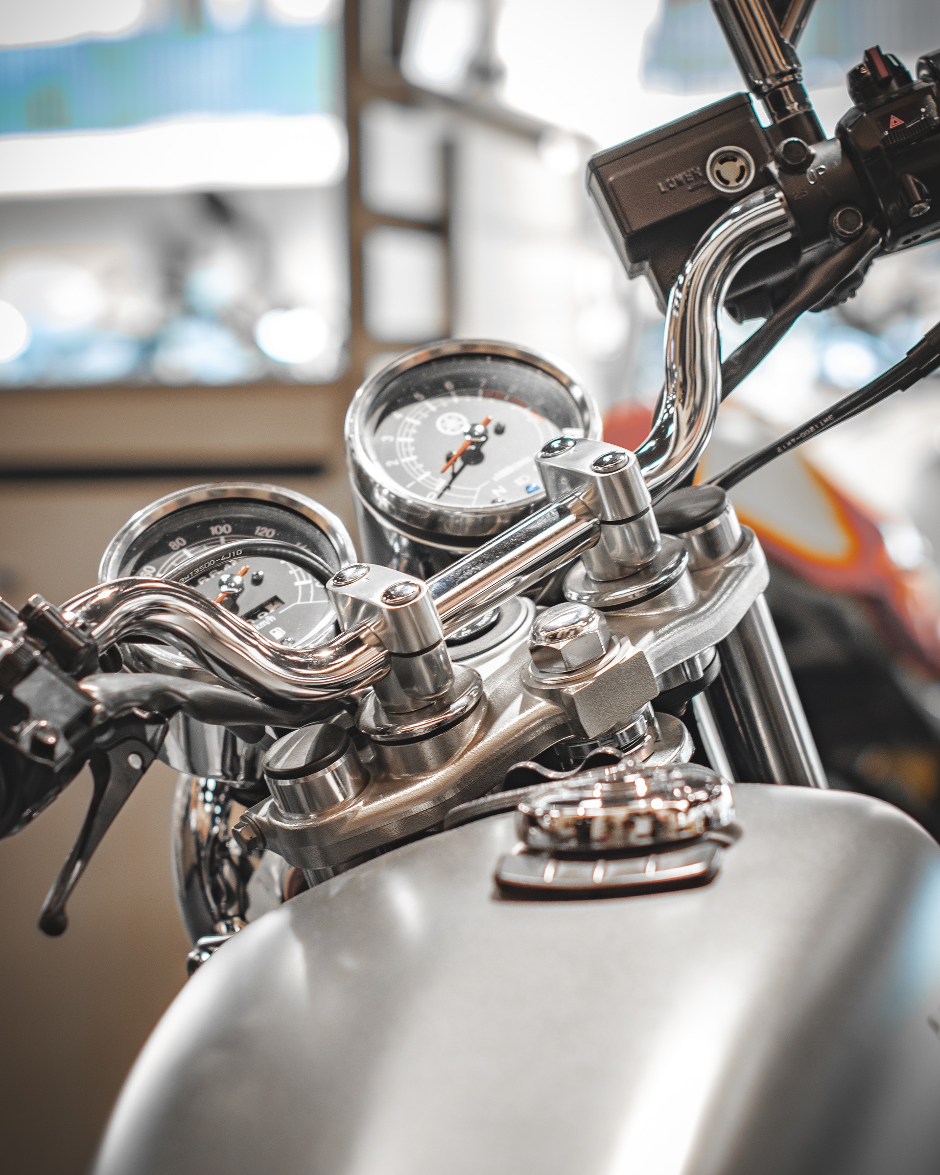 YAMAHA SR 400-image-3