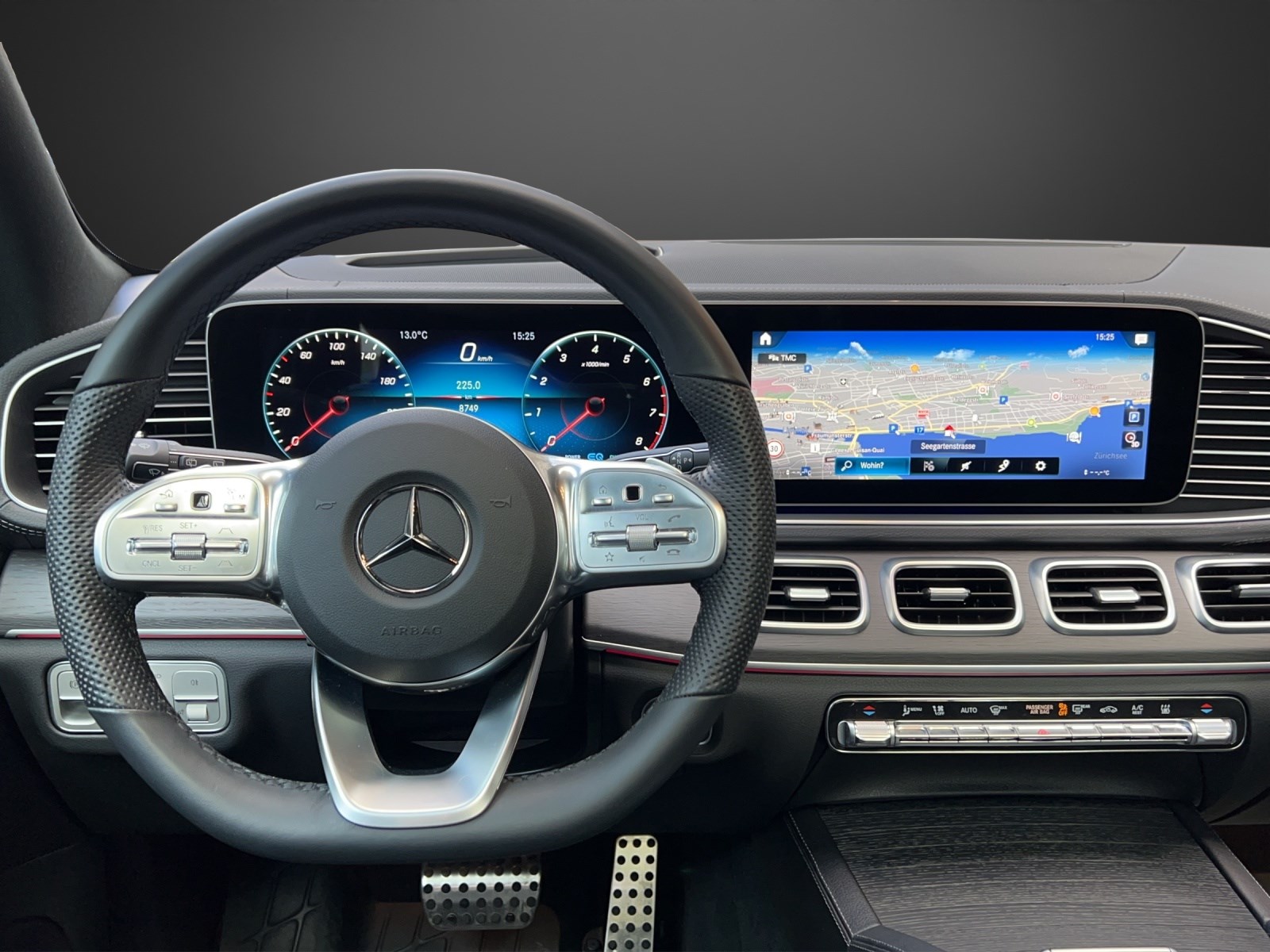 MERCEDES-BENZ GLS 580 4Matic AMG Line 9G-Tronic-image-8