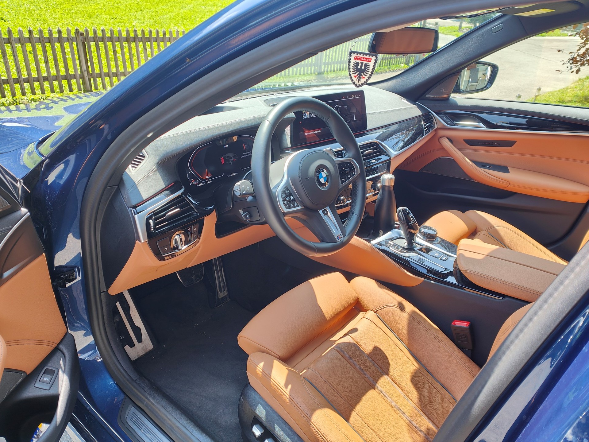 BMW 540i xDrive 48V Touring M Sport Pro Steptronic-image-2