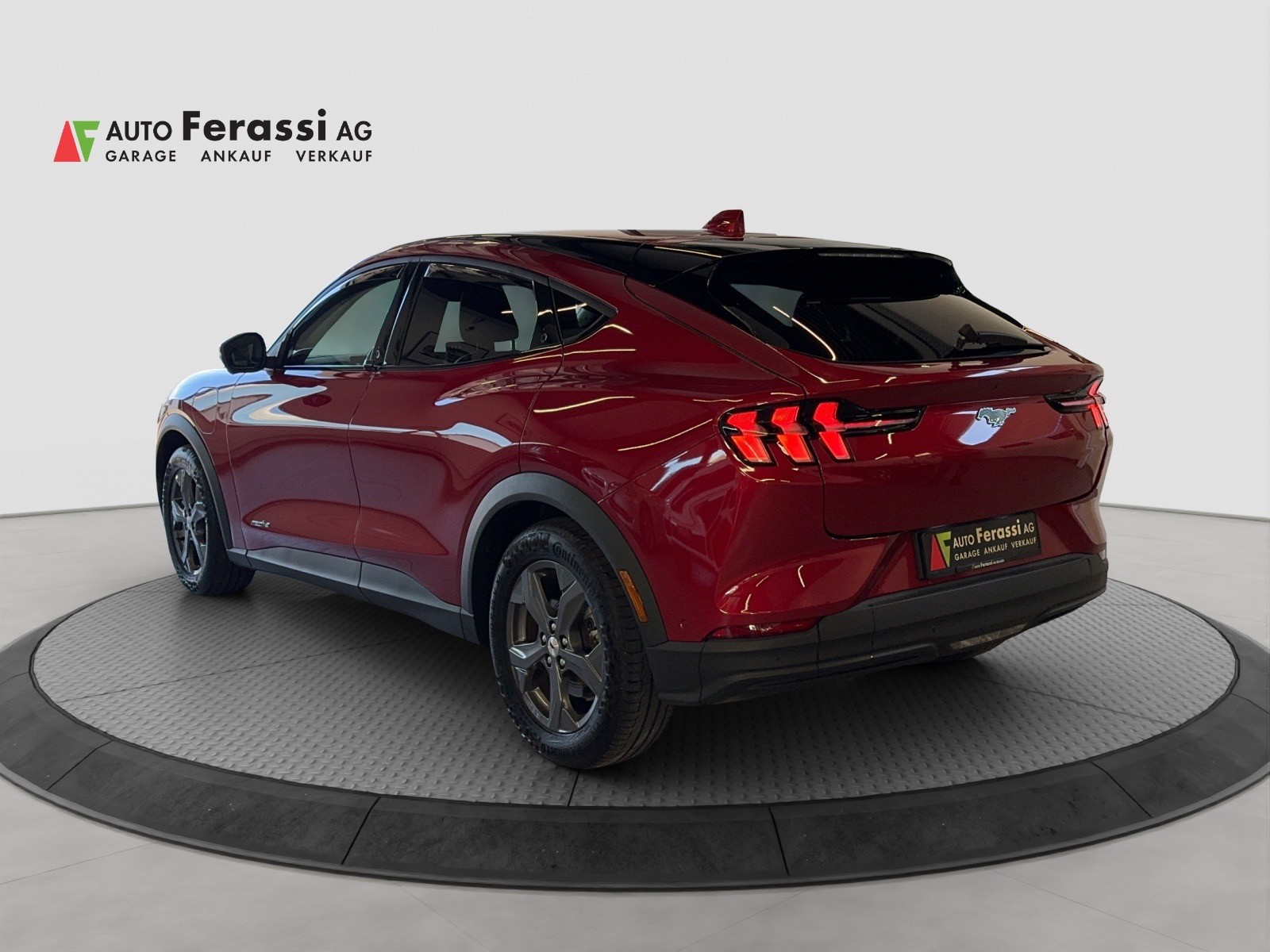 FORD Mustang MACH-E Technologie-showroom-element-1