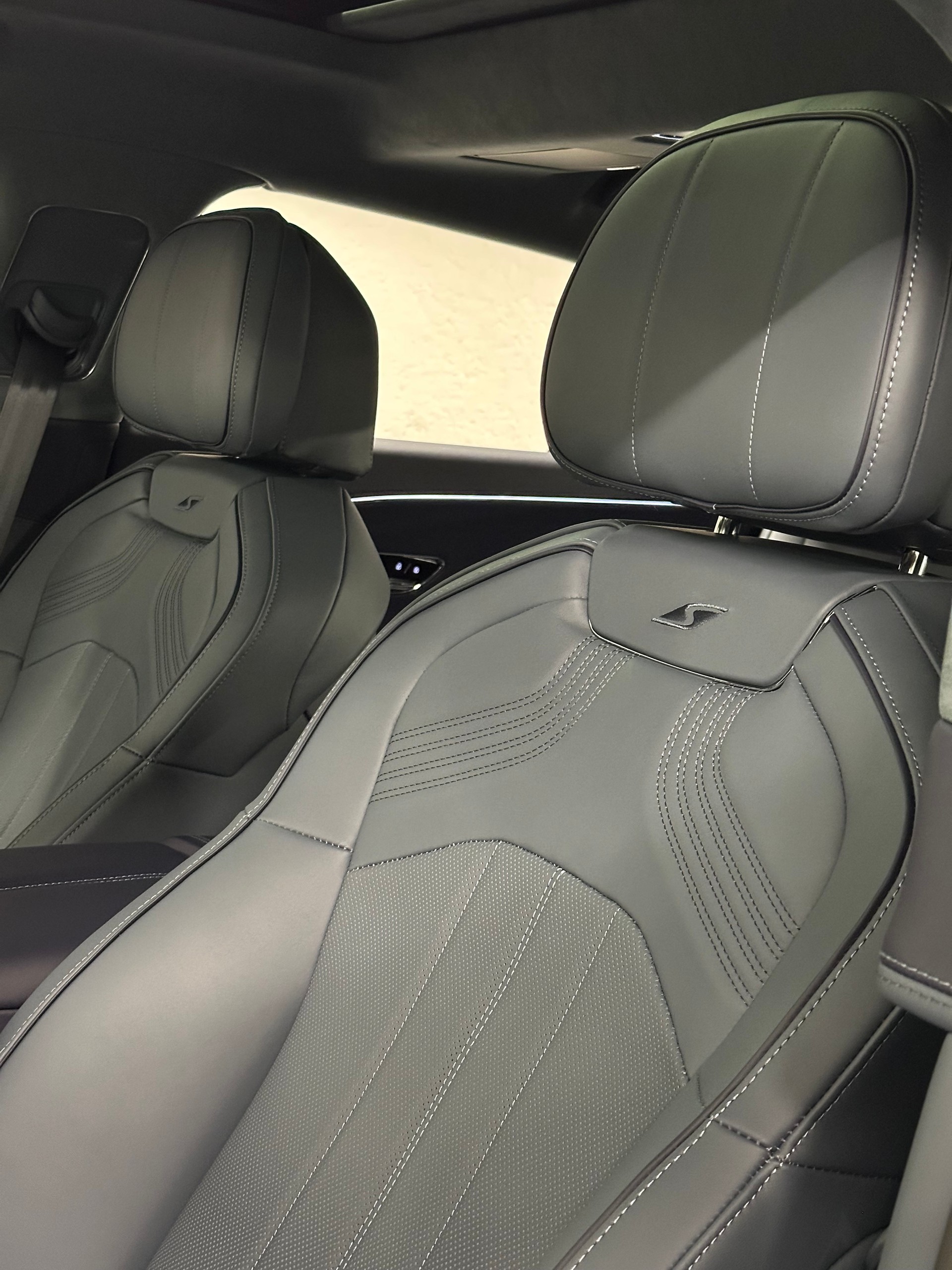 BENTLEY Flying Spur 4.0 V8 S-image-17