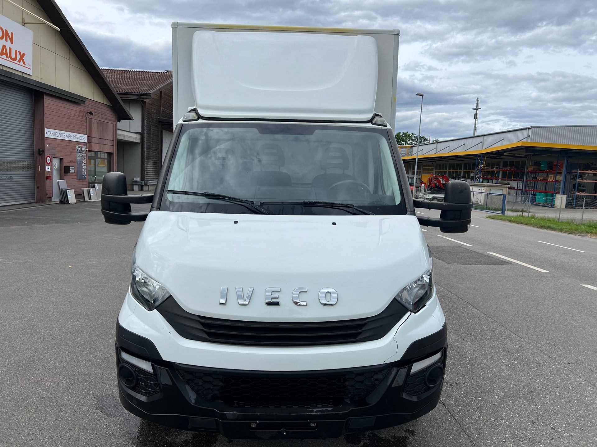 IVECO 35C15 Daily 3.0 Diesel Caisse déménagement-image-4