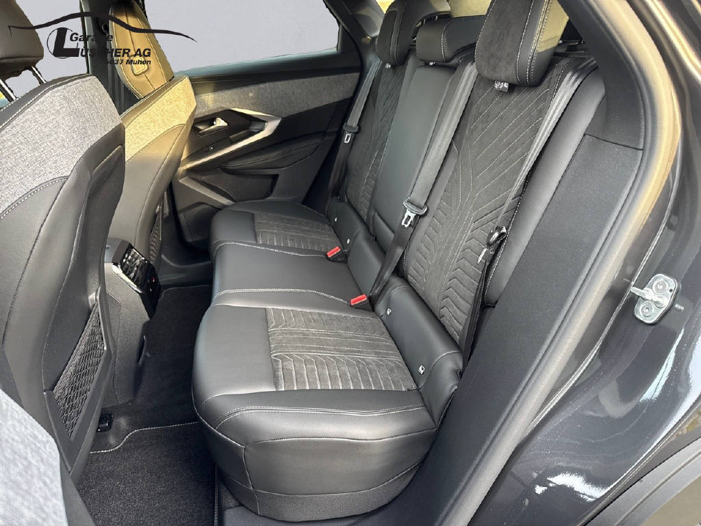 PEUGEOT 3008 1.2 Hybrid GT-image-9