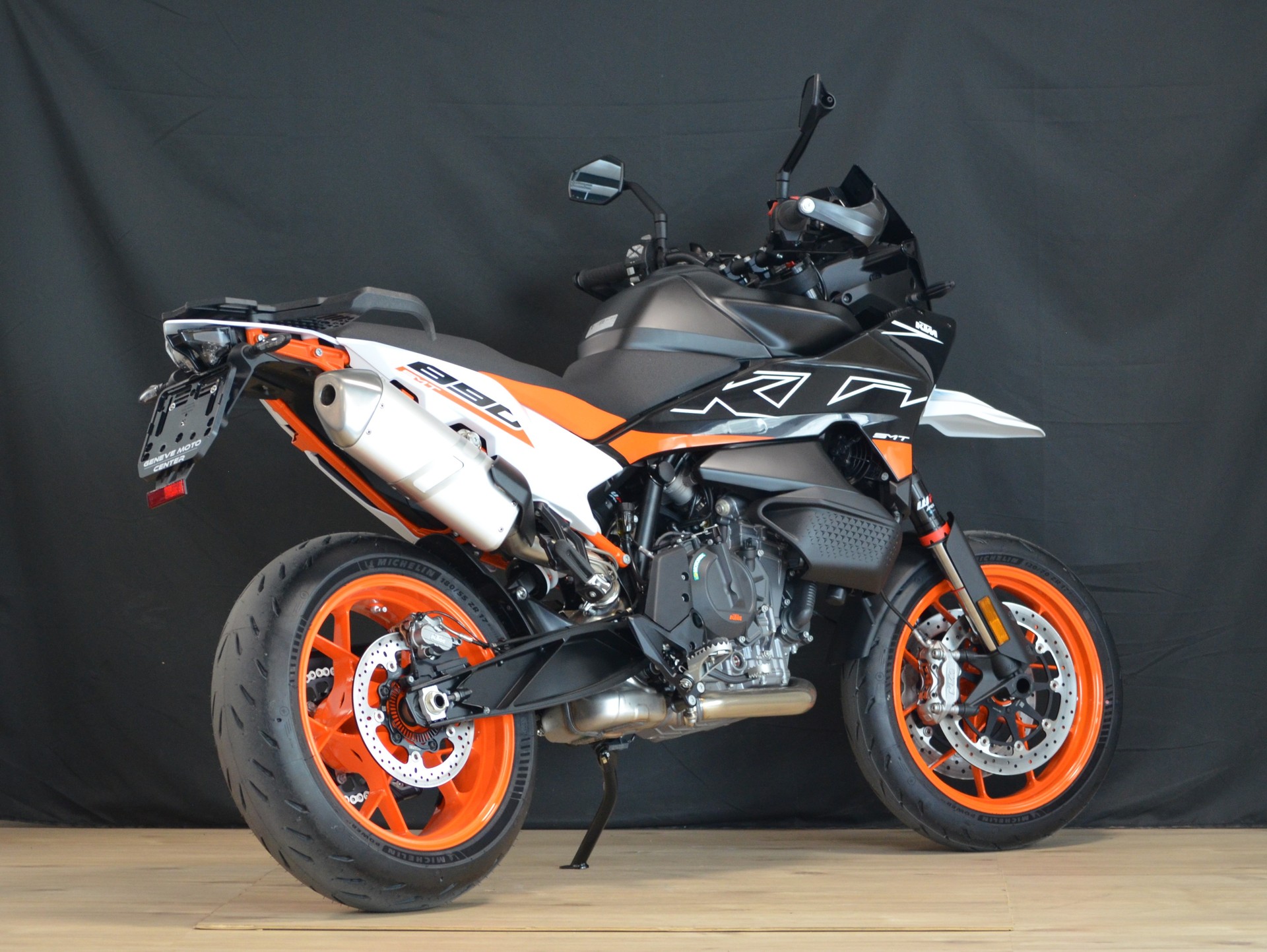 KTM 890 SMT-image-3